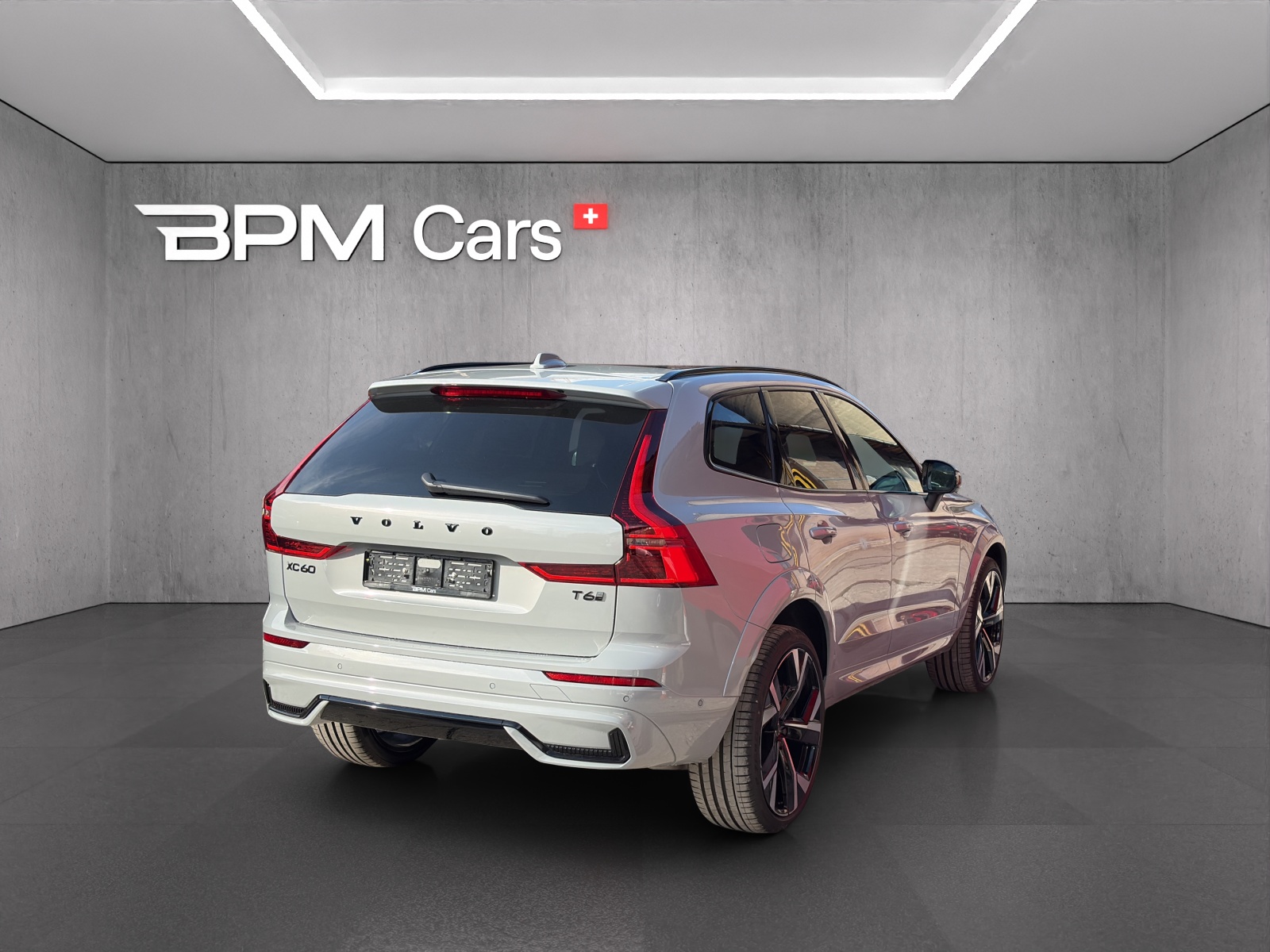 VOLVO XC60 2.0 T6 TE Black Edition eAWD-showroom-element-3