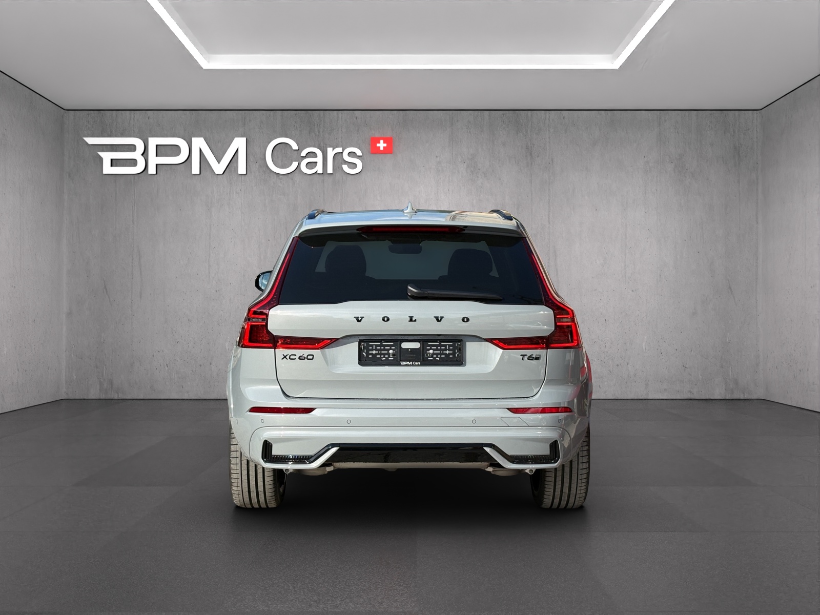 VOLVO XC60 2.0 T6 TE Black Edition eAWD-image-4