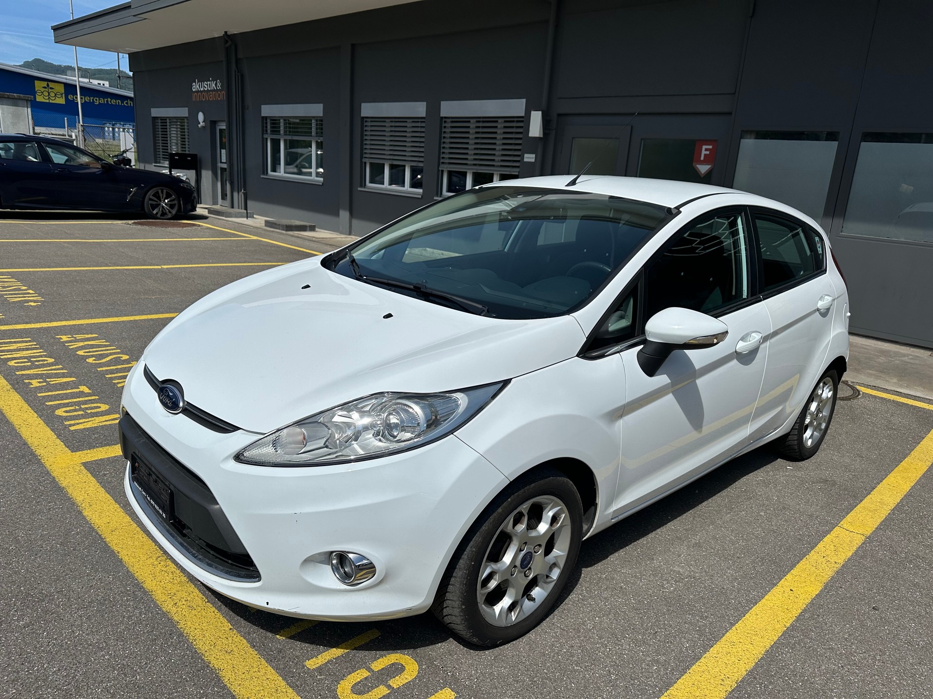 FORD Fiesta 1.4 16V Titanium-image-0