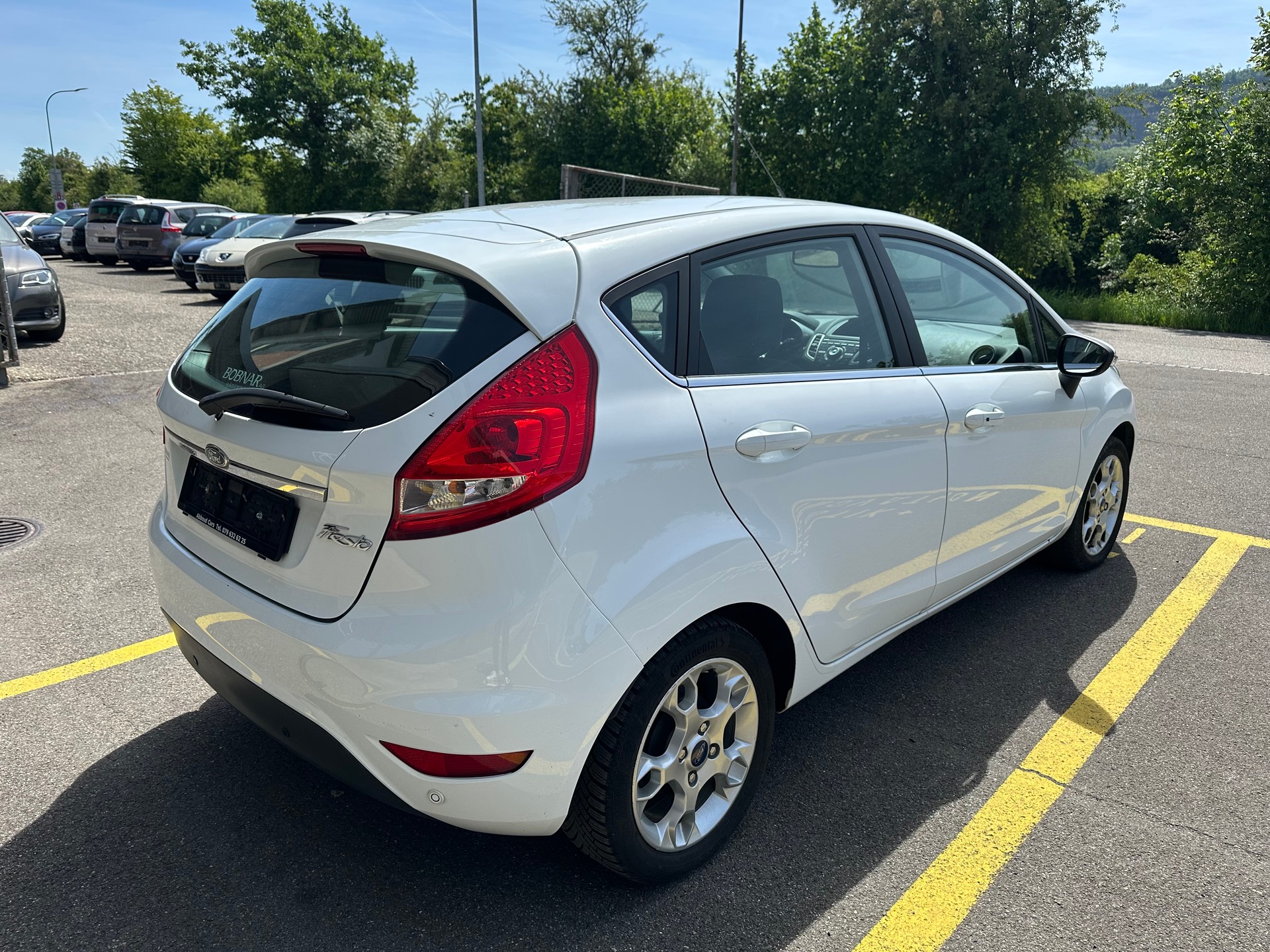 FORD Fiesta 1.4 16V Titanium-image-2