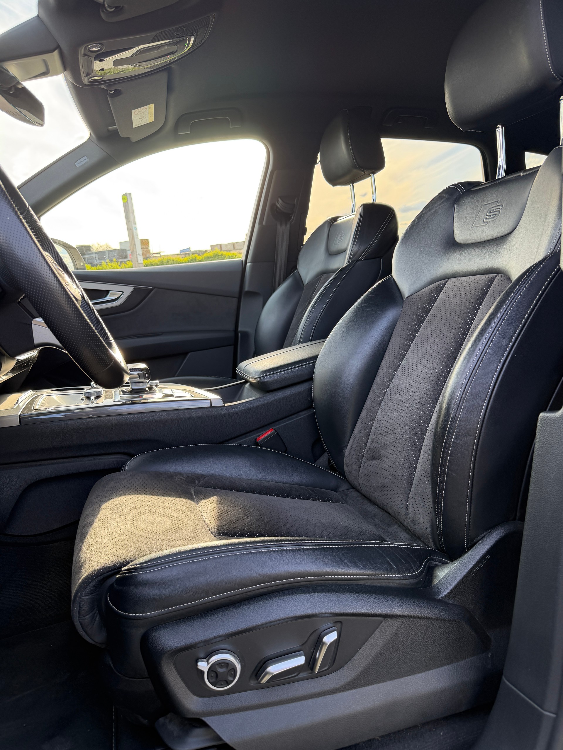 AUDI Q7 3.0 TDI quattro tiptronic-image-9