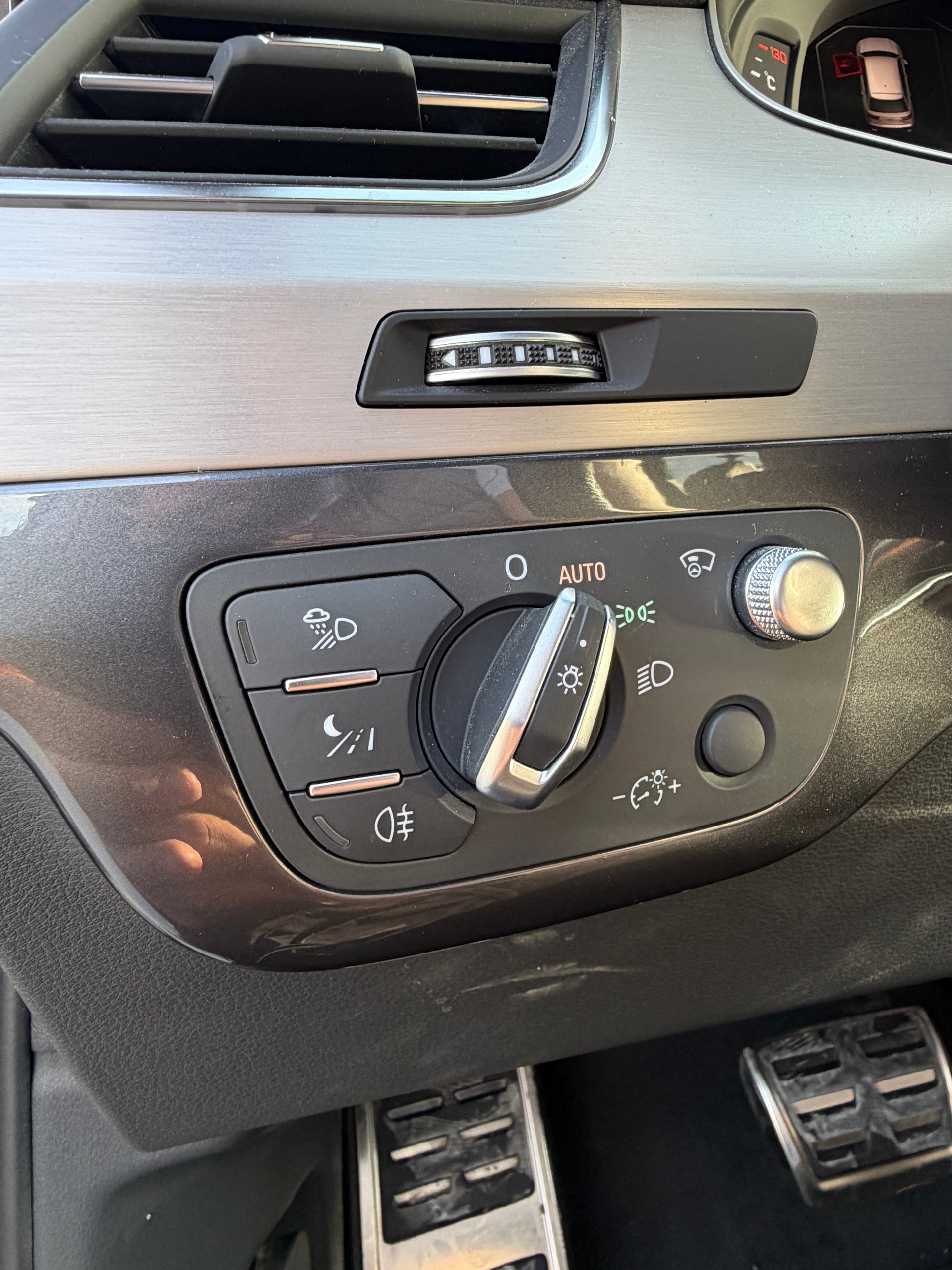 AUDI Q7 3.0 TDI quattro tiptronic-image-14