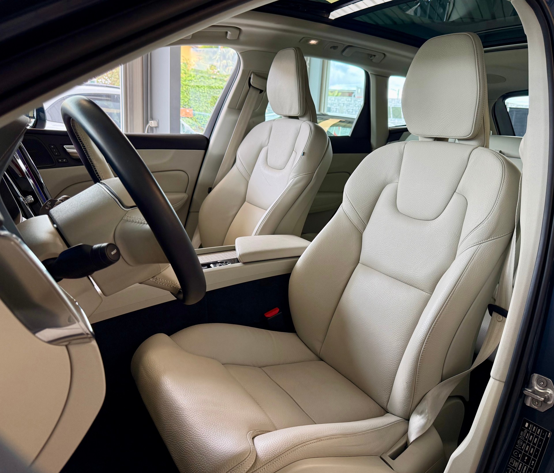VOLVO XC60 T6 eAWD Inscription Geartronic-image-13