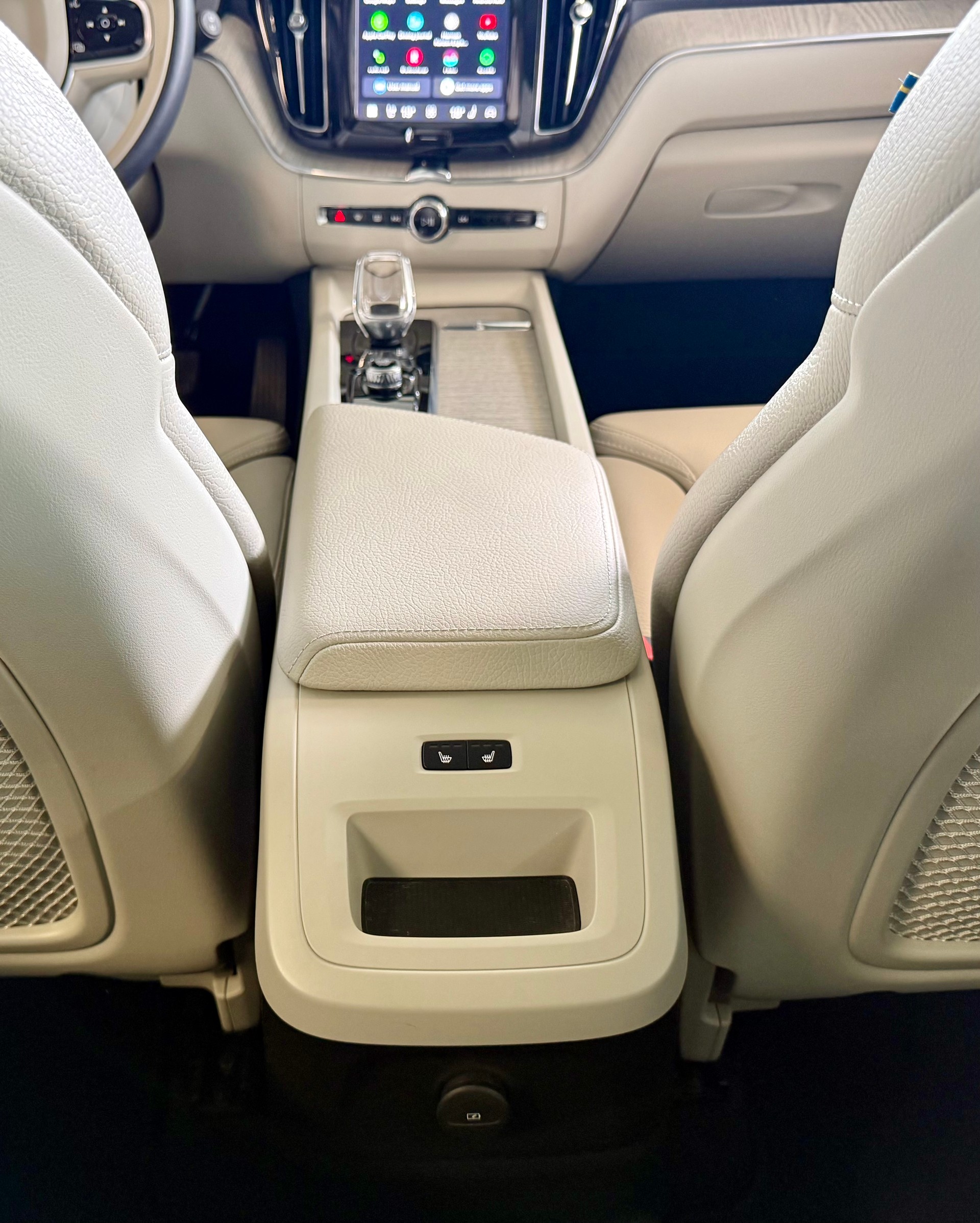 VOLVO XC60 T6 eAWD Inscription Geartronic-image-25