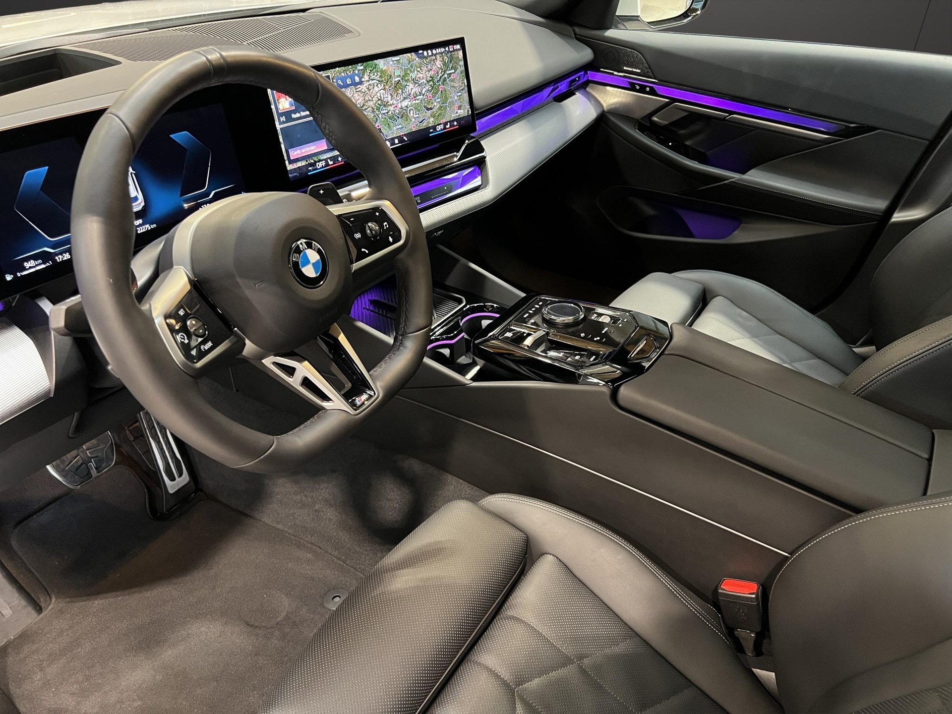 BMW 520d xDrive Touring M Sport-image-7