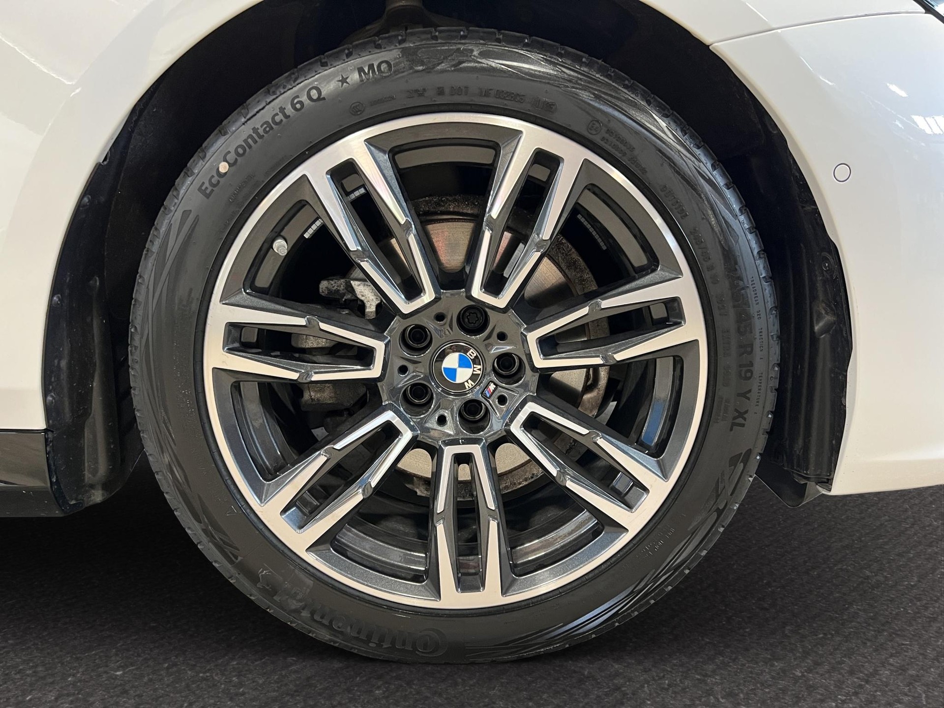 BMW 520d xDrive Touring M Sport-image-14