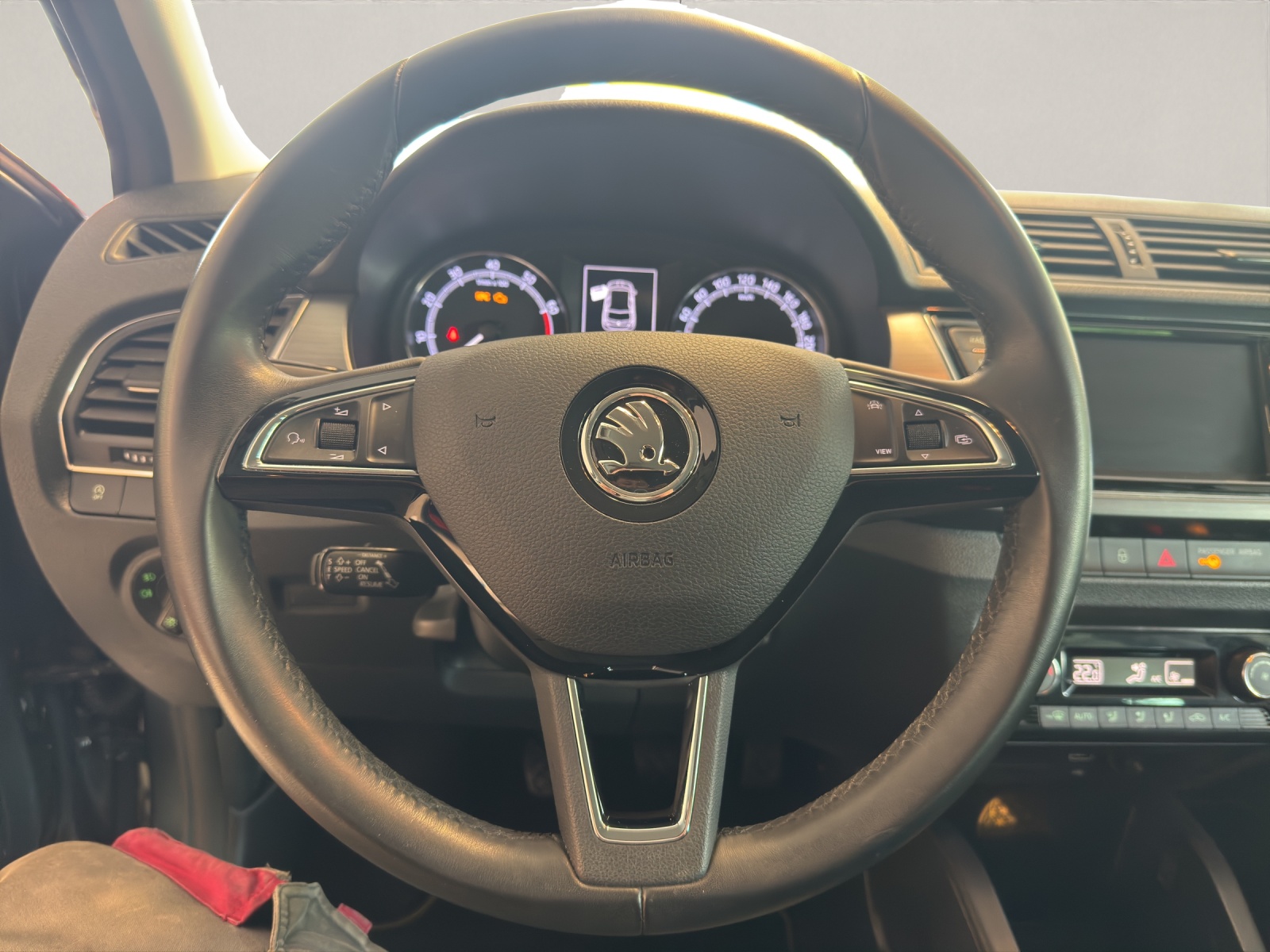 SKODA Fabia 1.0 TSI Soleil-image-9