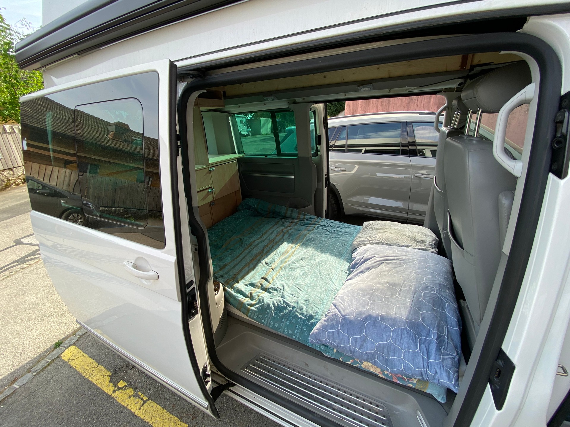 VW Multivan Highline 4 Motion-image-9