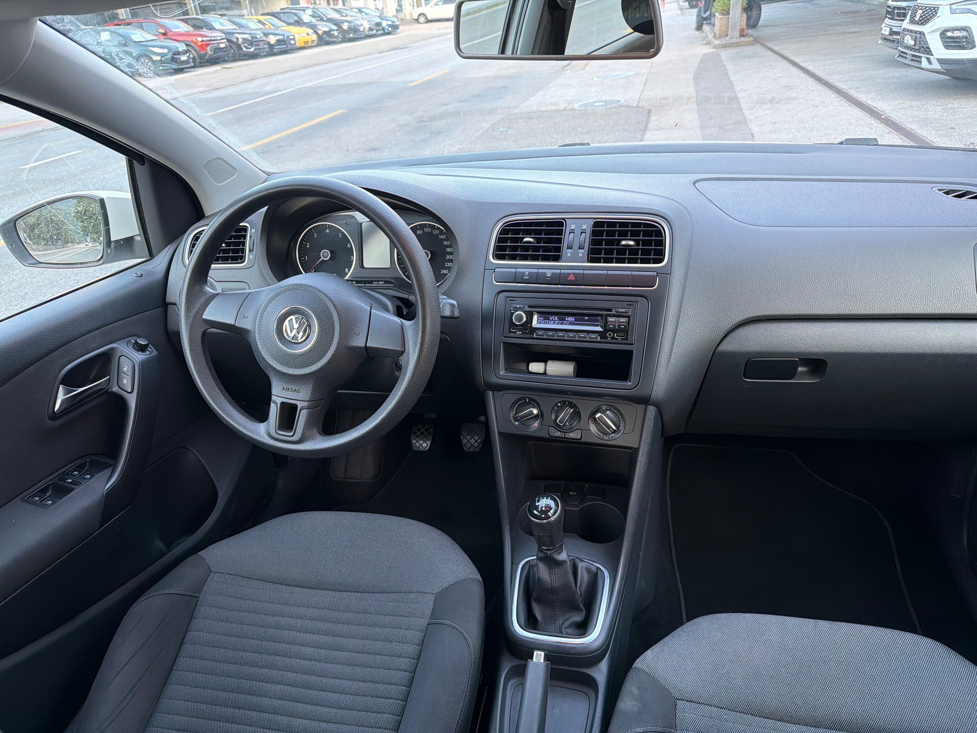 VW Polo 1.2 TSI Comfortline-image-11