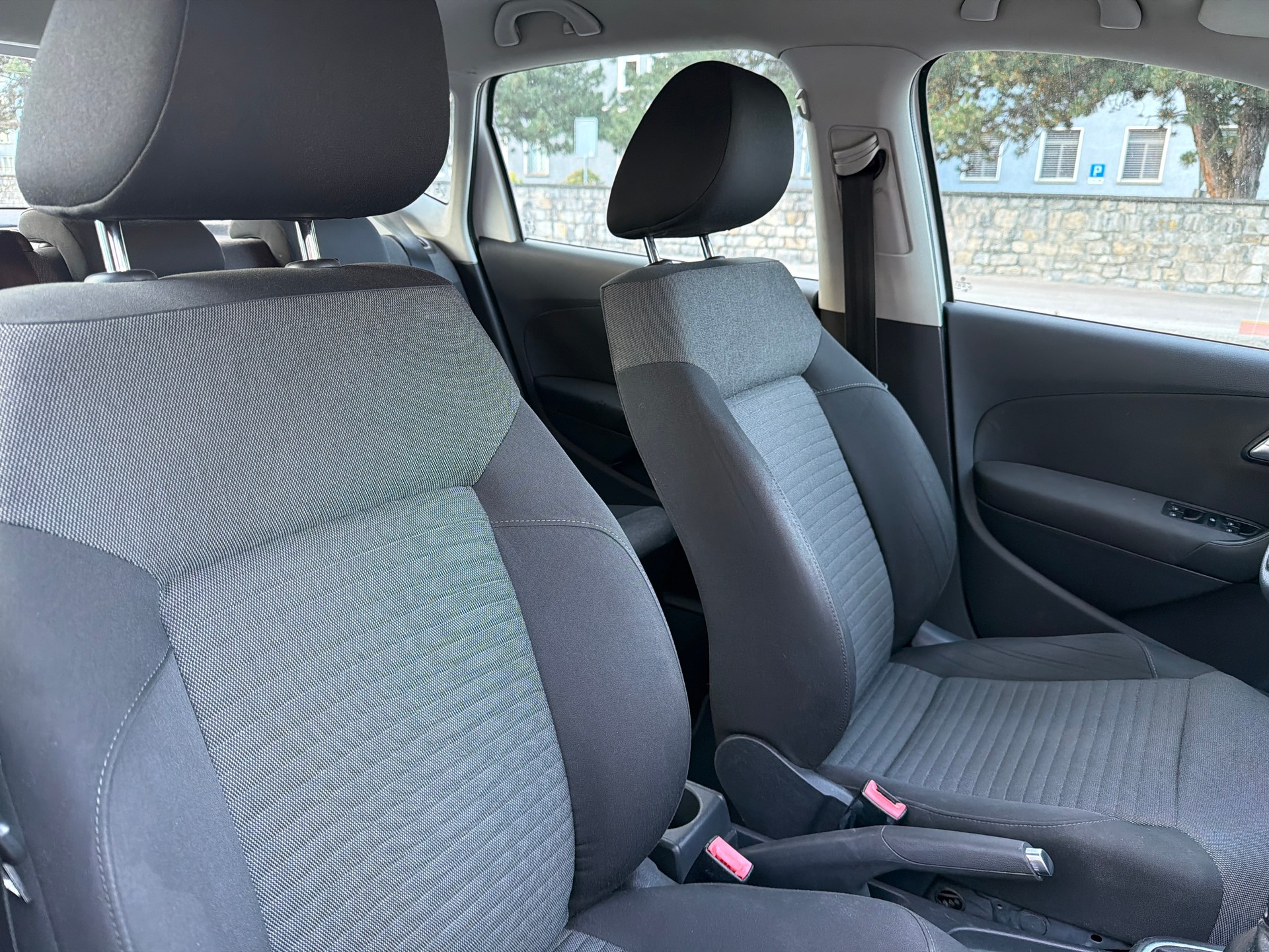 VW Polo 1.2 TSI Comfortline-image-12