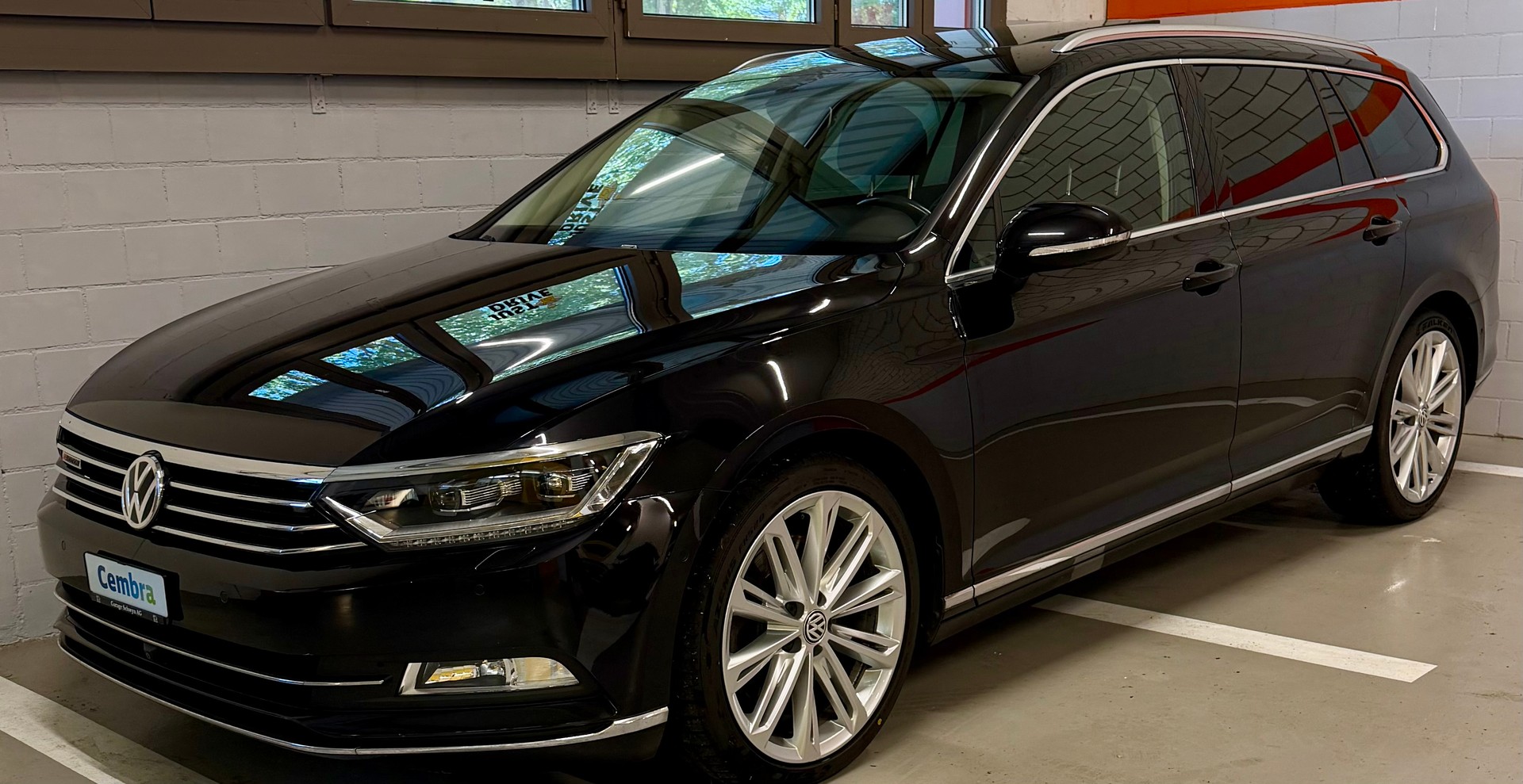 VW Passat Variant 2.0 TDI BMT High. DSG 4Motion-image-1