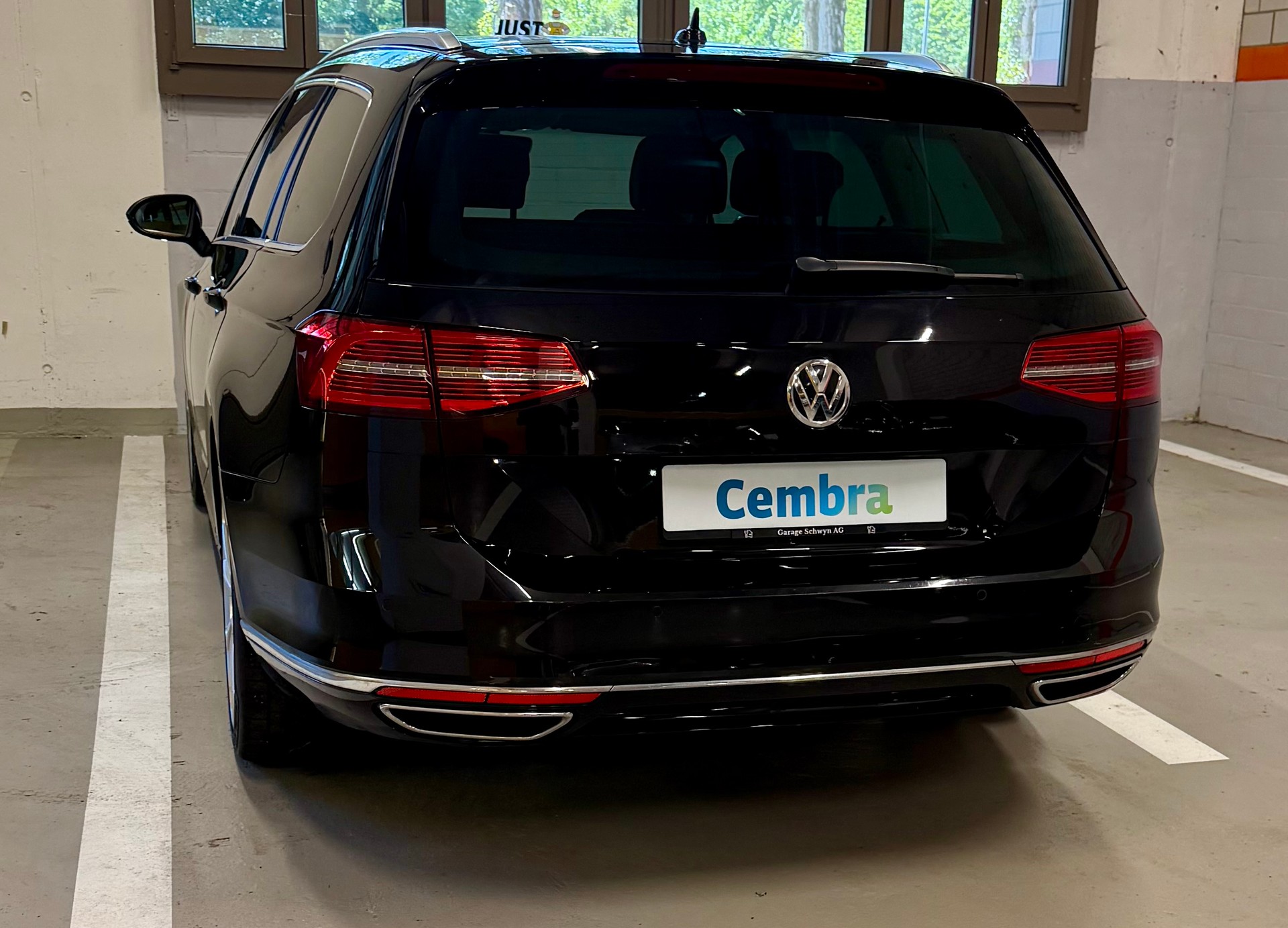 VW Passat Variant 2.0 TDI BMT High. DSG 4Motion-image-5