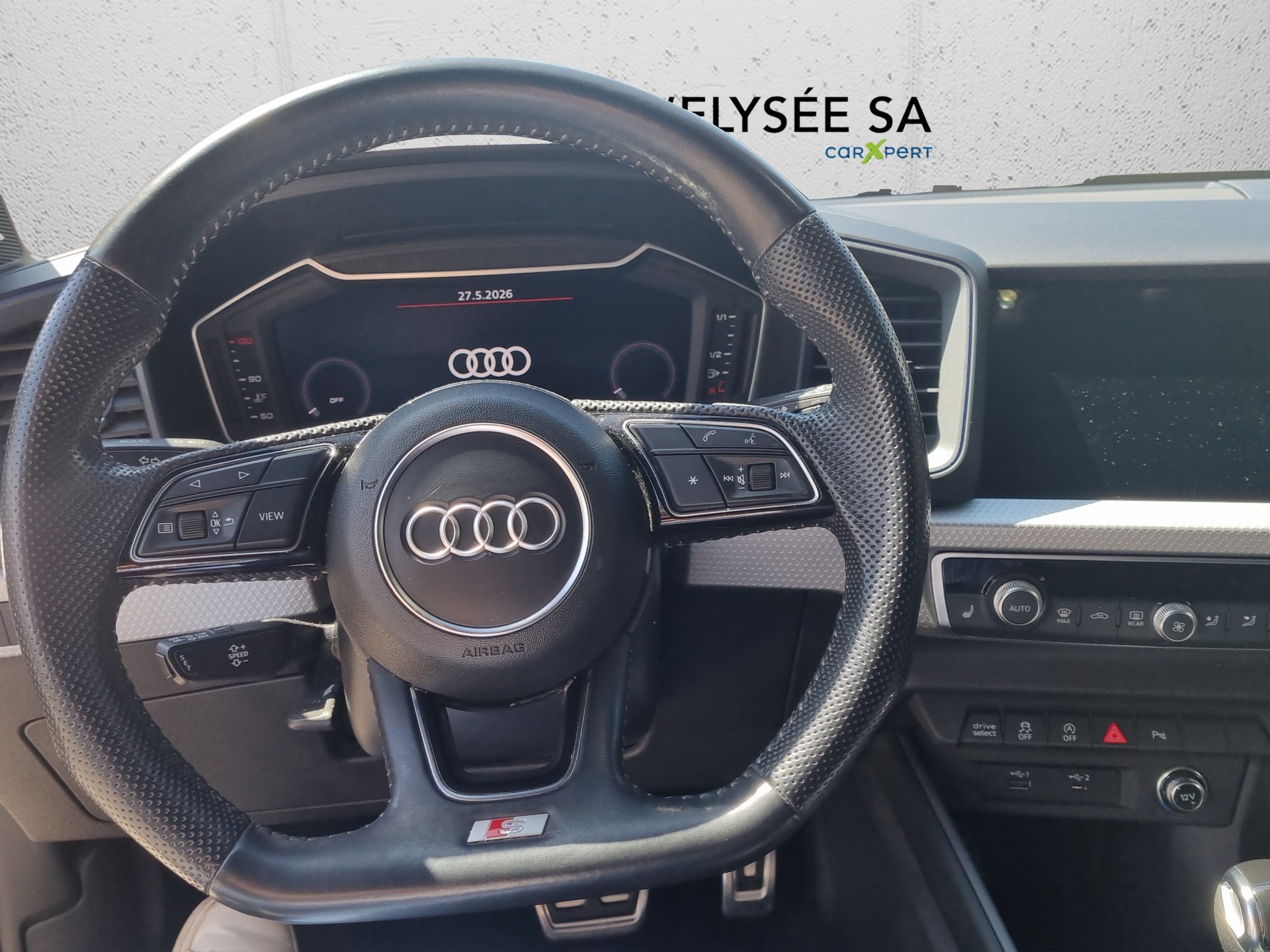 AUDI A1 Sportback 35 TFSI S Line S-tronic-image-10