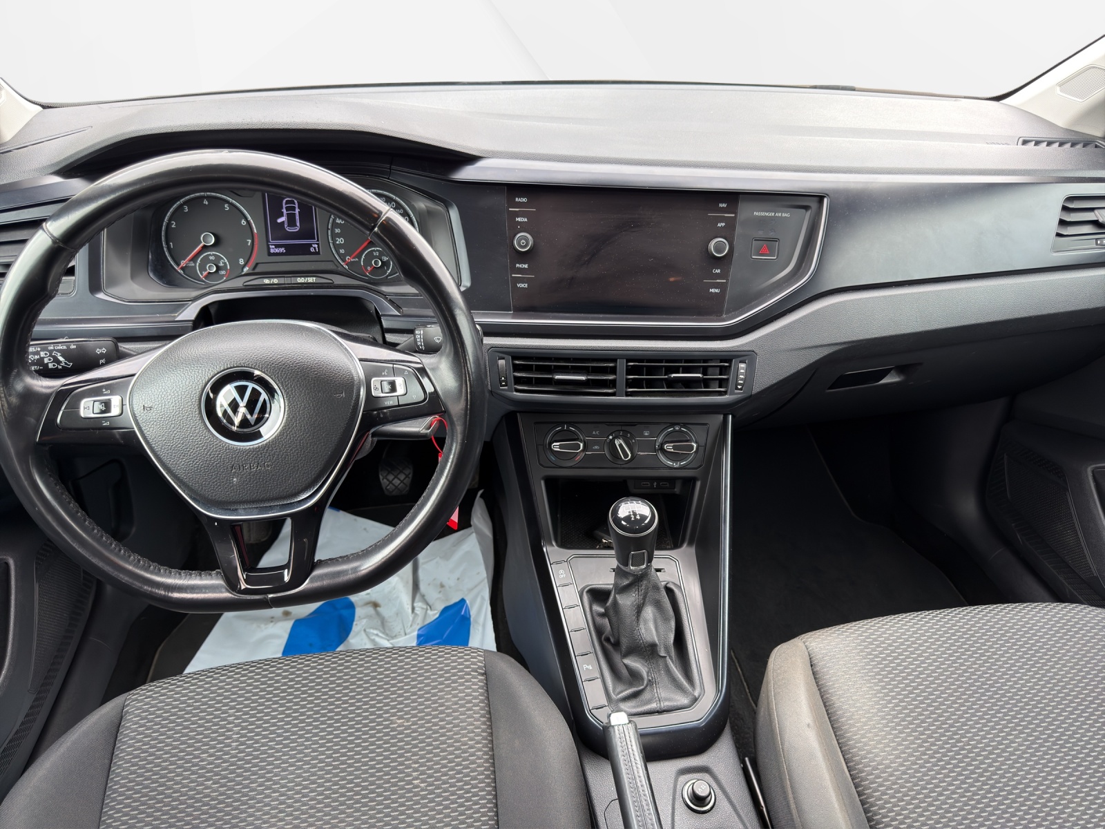 VW Polo 1.0 TSI BMT Trendline-image-7
