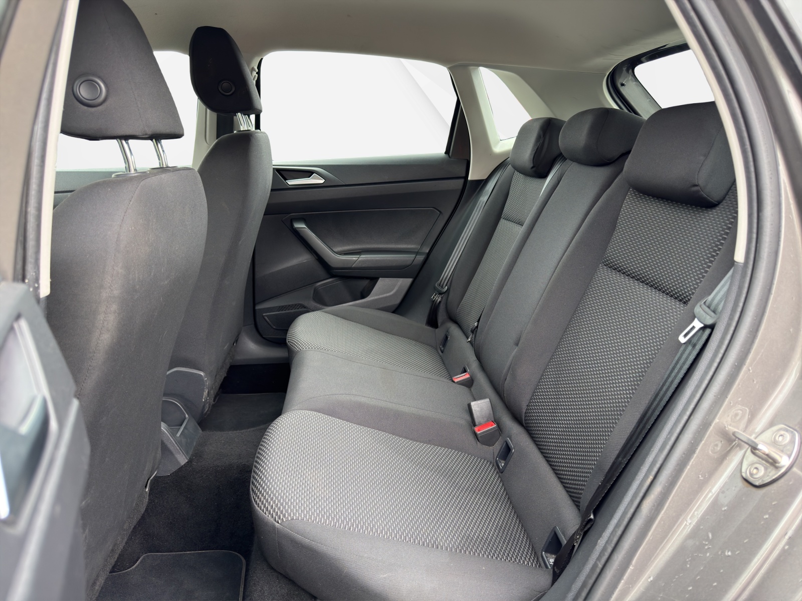 VW Polo 1.0 TSI BMT Trendline-image-8