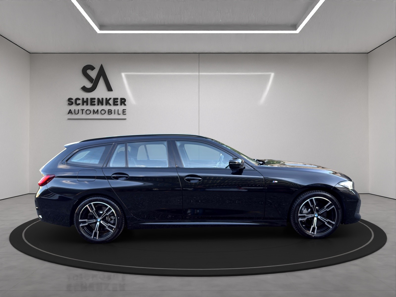 BMW 330i Touring xDrive Steptronic M Sport-image-4