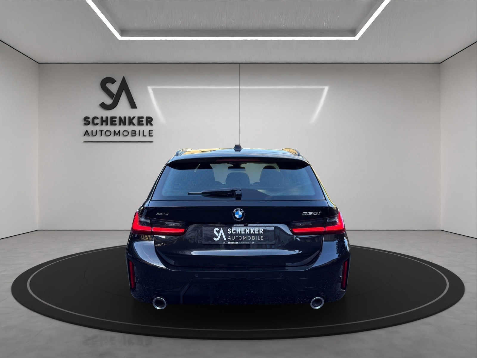 BMW 330i Touring xDrive Steptronic M Sport-showroom-element-3