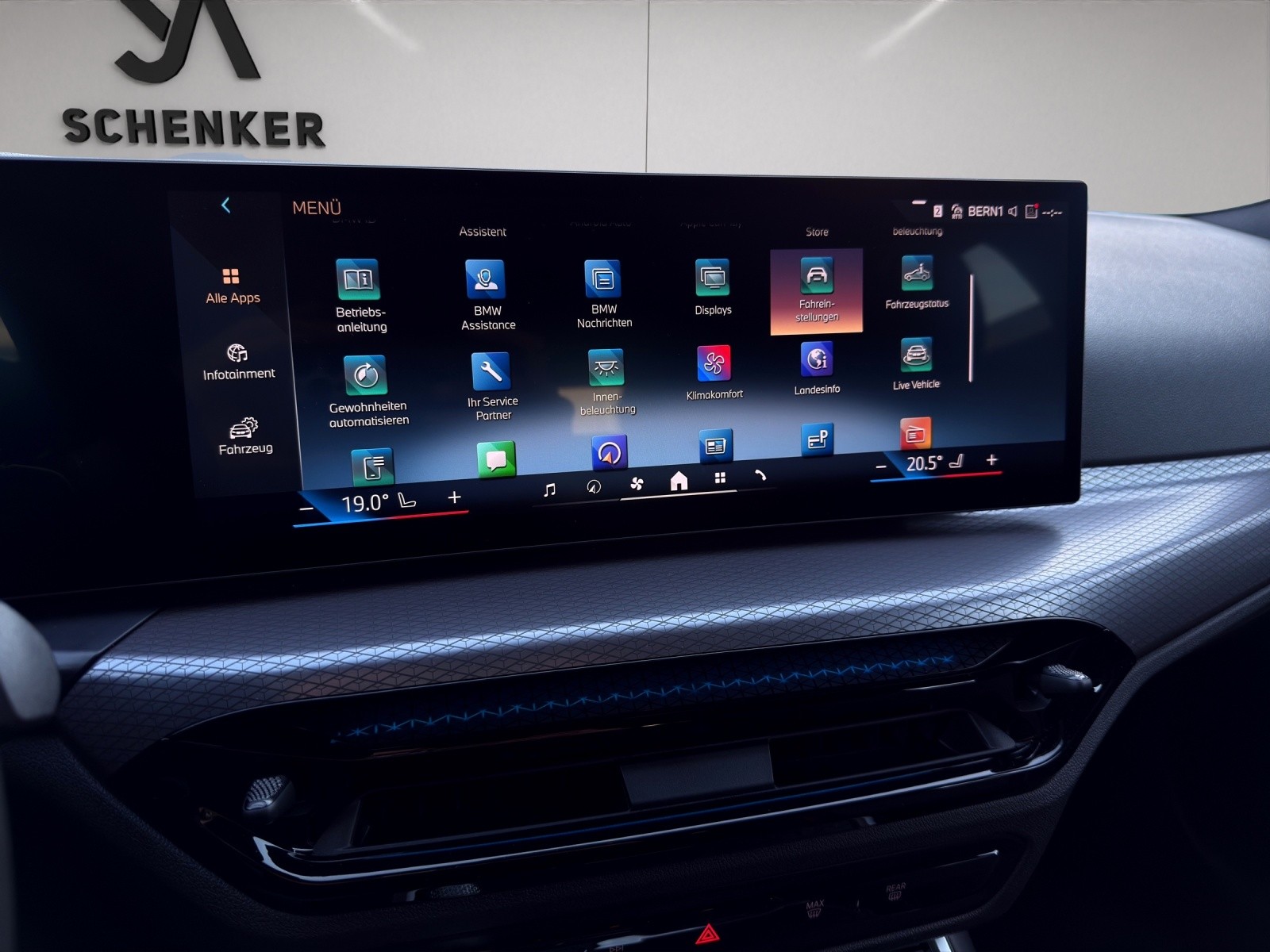 BMW 330i Touring xDrive Steptronic M Sport-image-18
