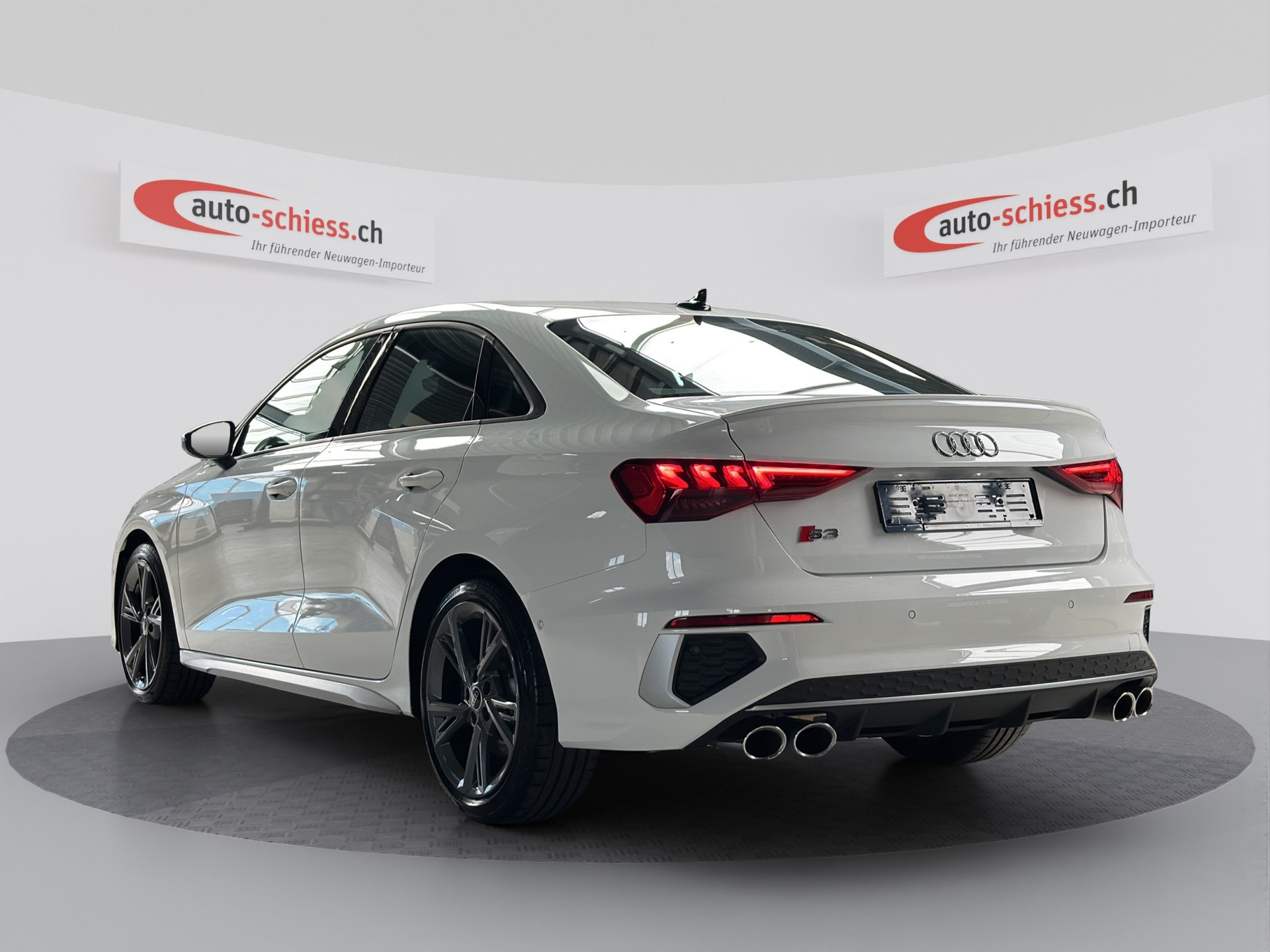 AUDI S3 Limousine 2.0 TFSI quattro S-tronic-image-2