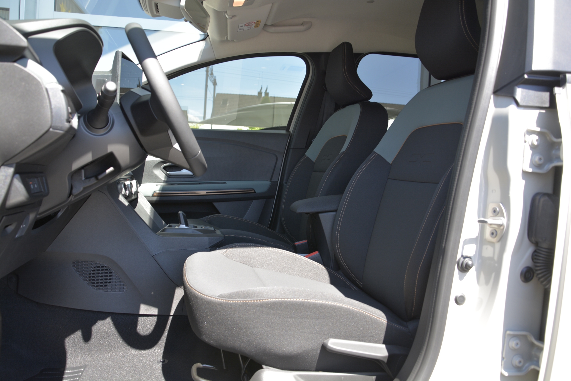DACIA Jogger extreme hybrid 155 5-Plätzer-image-8
