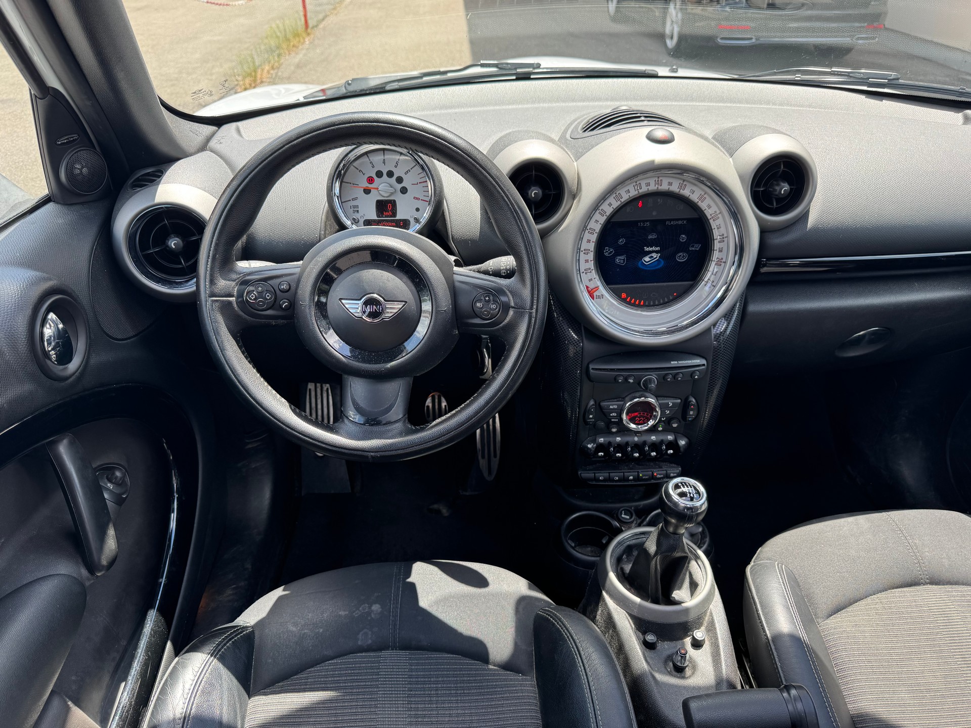 MINI Countryman Cooper S FWD-image-6