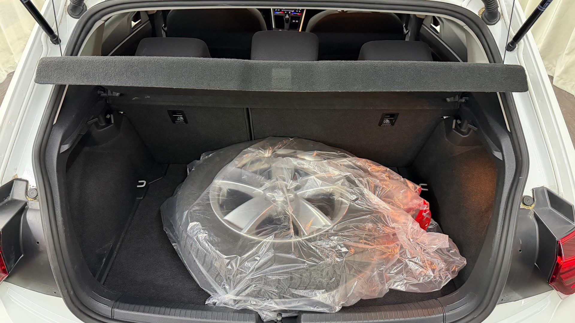 VW Polo 1.0 TSI Life DSG-image-15