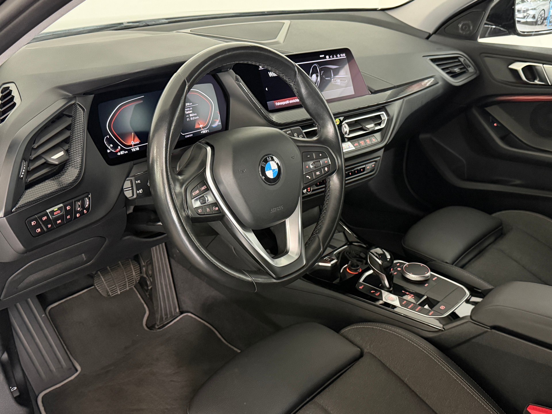 BMW 118i Steptronic Sport Line-image-6