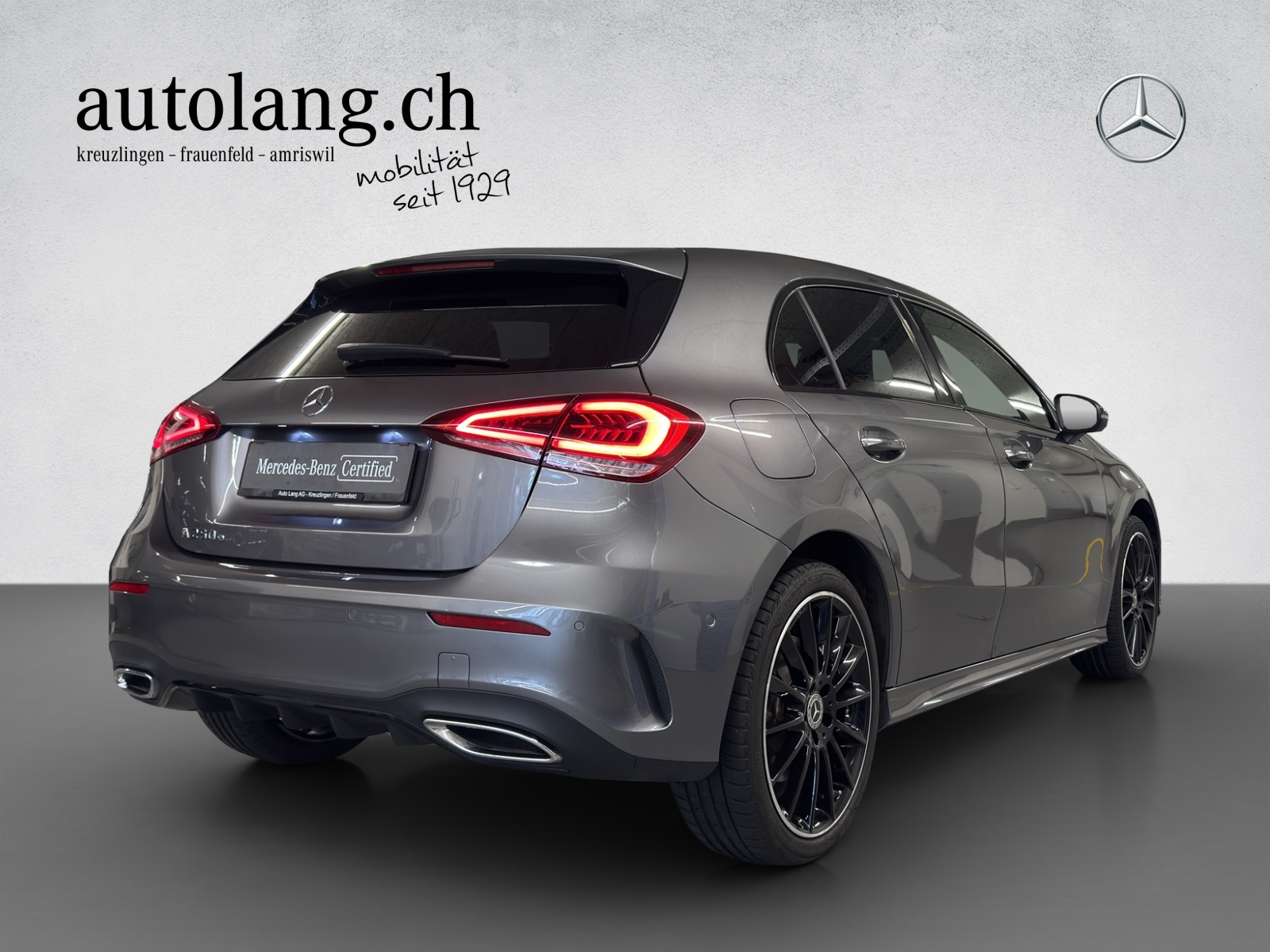 MERCEDES-BENZ A 250 e AMG Line-image-4