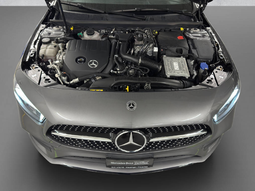 MERCEDES-BENZ A 250 e AMG Line-image-8