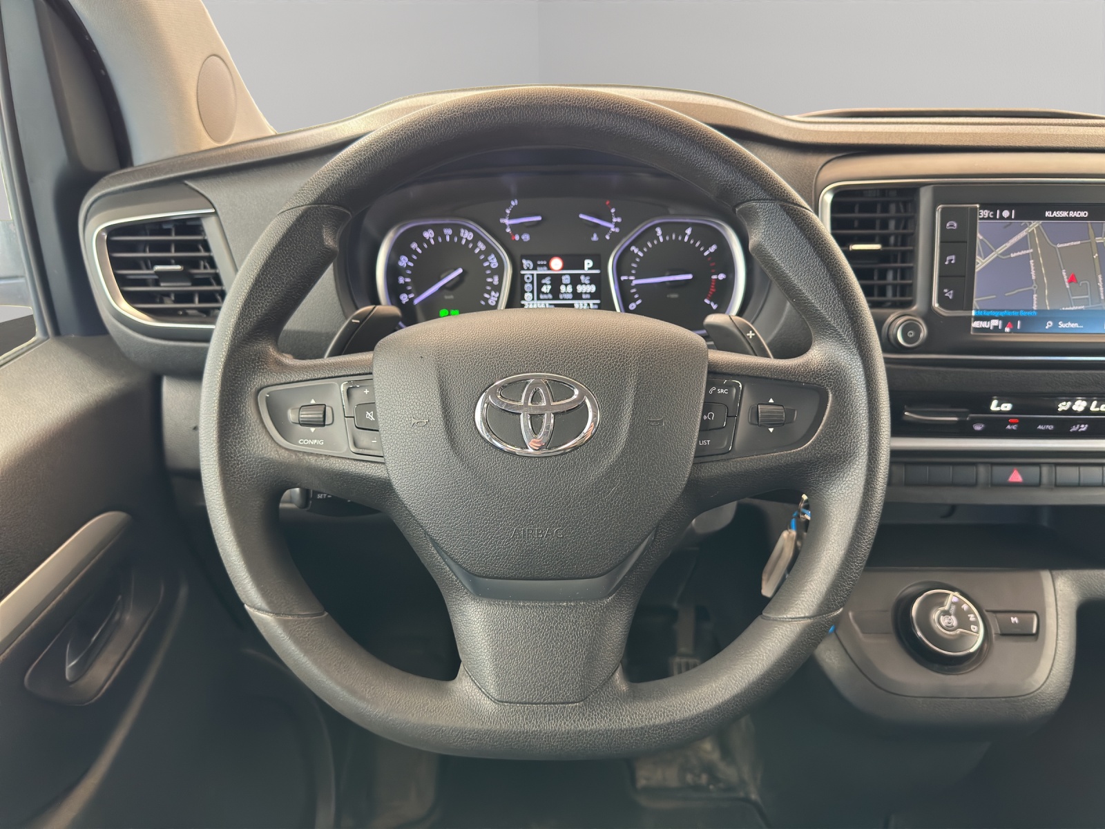 TOYOTA Proace Verso 2.0 D-4D Long Automatic-image-26