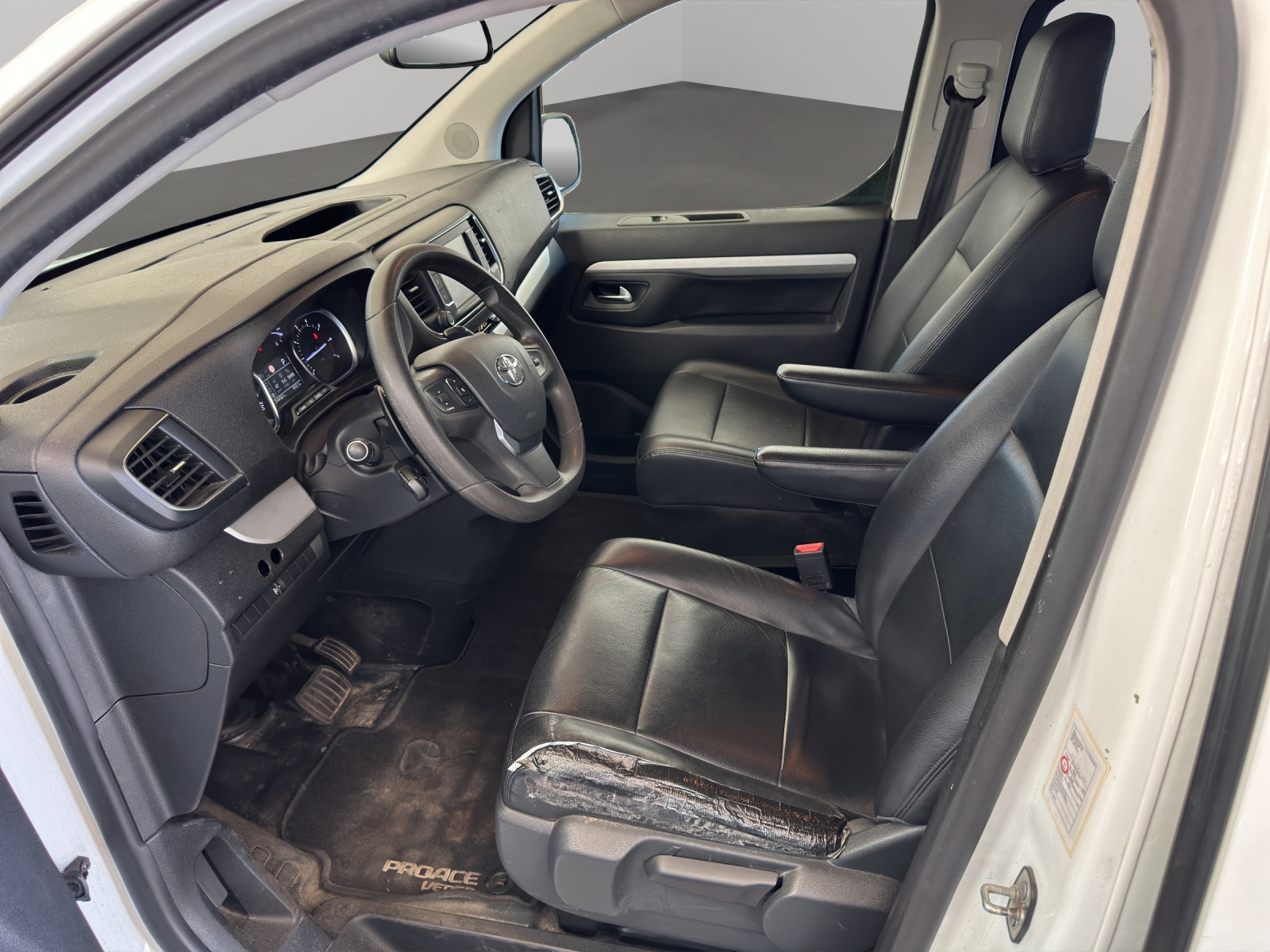 TOYOTA Proace Verso 2.0 D-4D Long Automatic-image-18