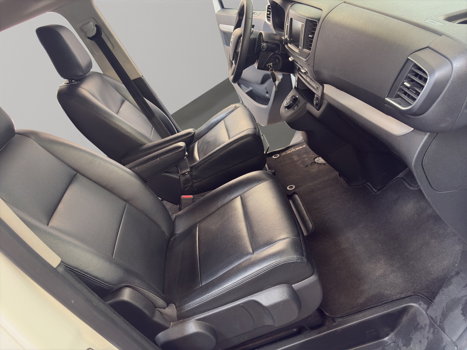 TOYOTA Proace Verso 2.0 D-4D Long Automatic-image-10