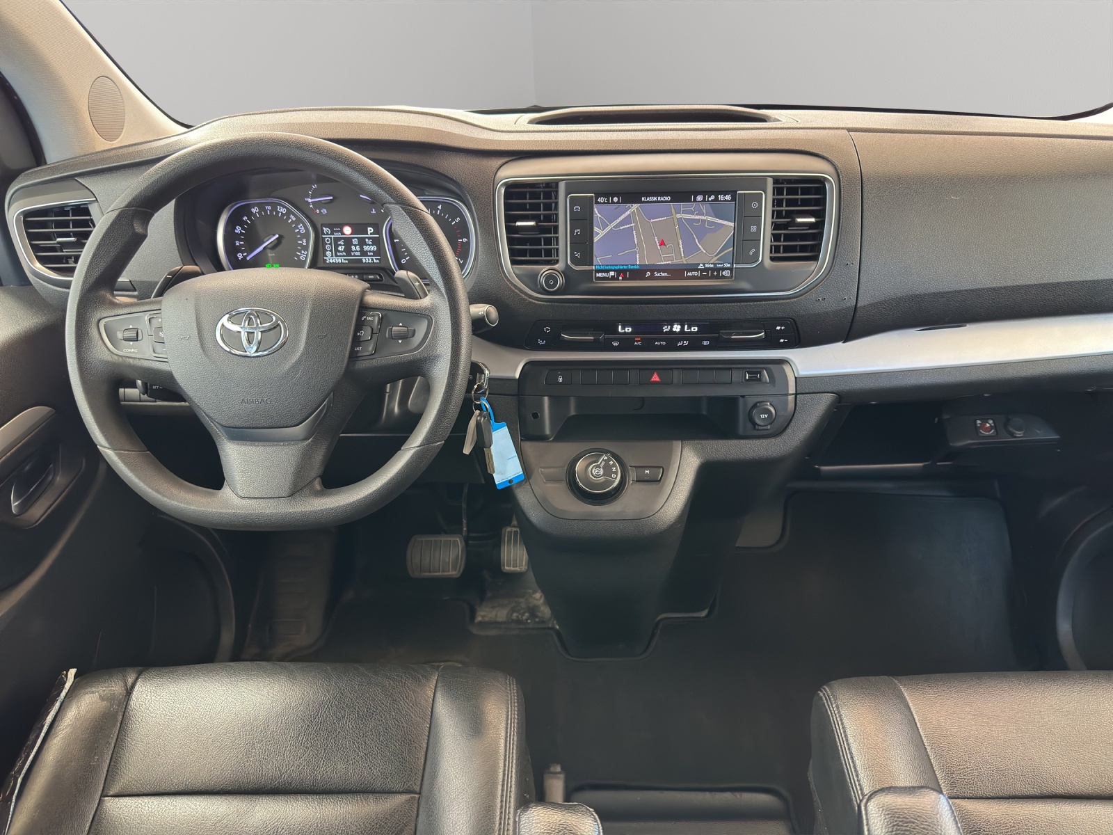 TOYOTA Proace Verso 2.0 D-4D Long Automatic-image-11