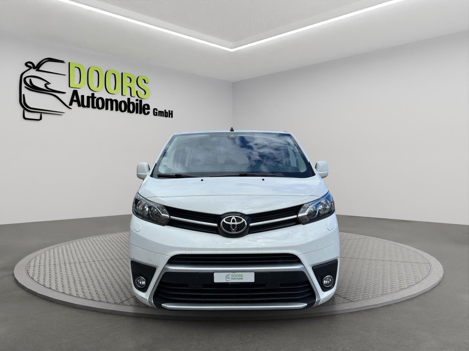 TOYOTA Proace Verso 2.0 D-4D Long Automatic-image-1