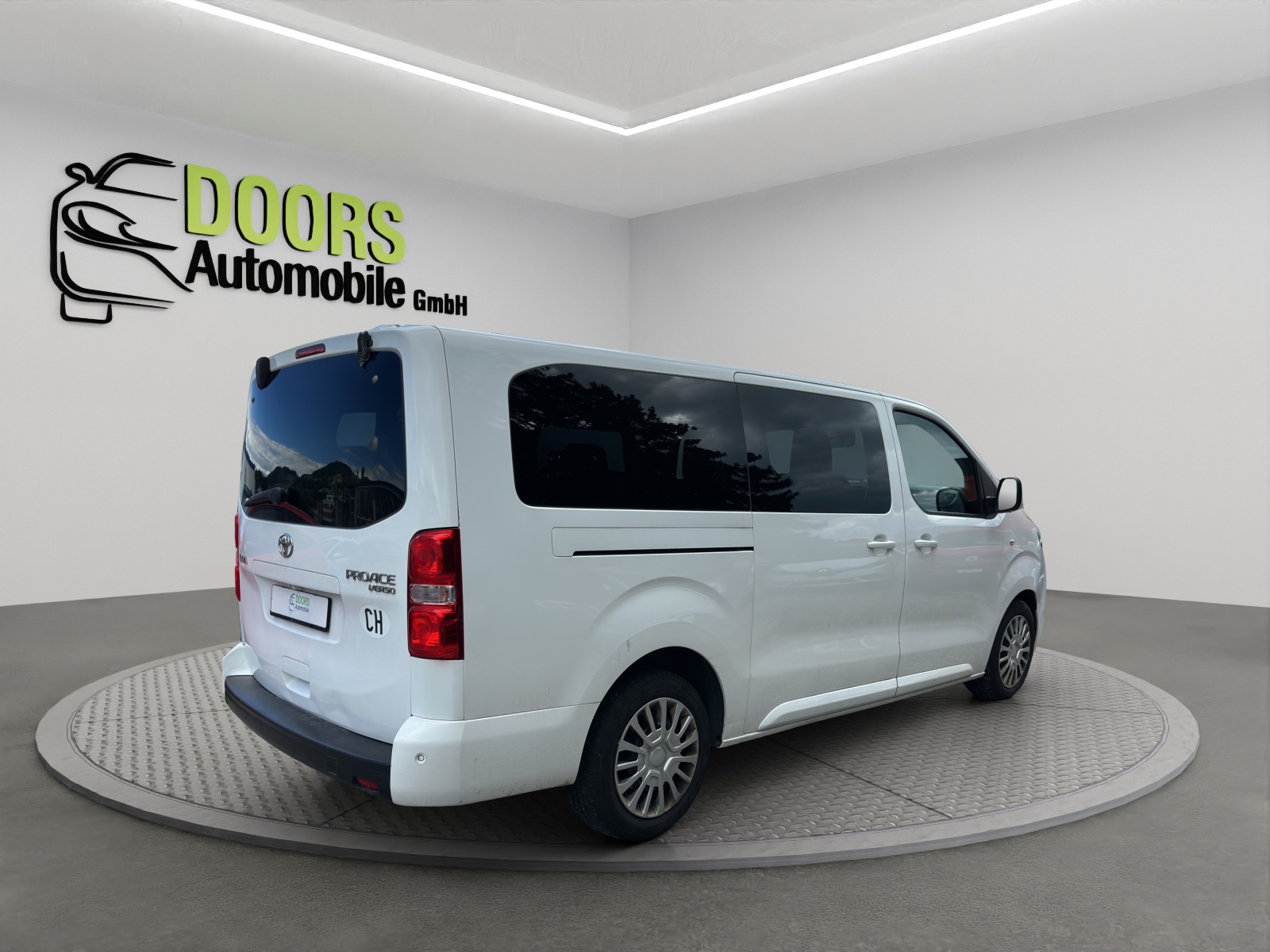 TOYOTA Proace Verso 2.0 D-4D Long Automatic-image-3