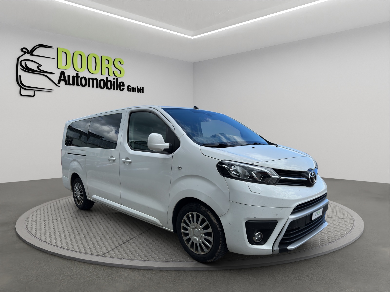 TOYOTA Proace Verso 2.0 D-4D VIP Long Automatic