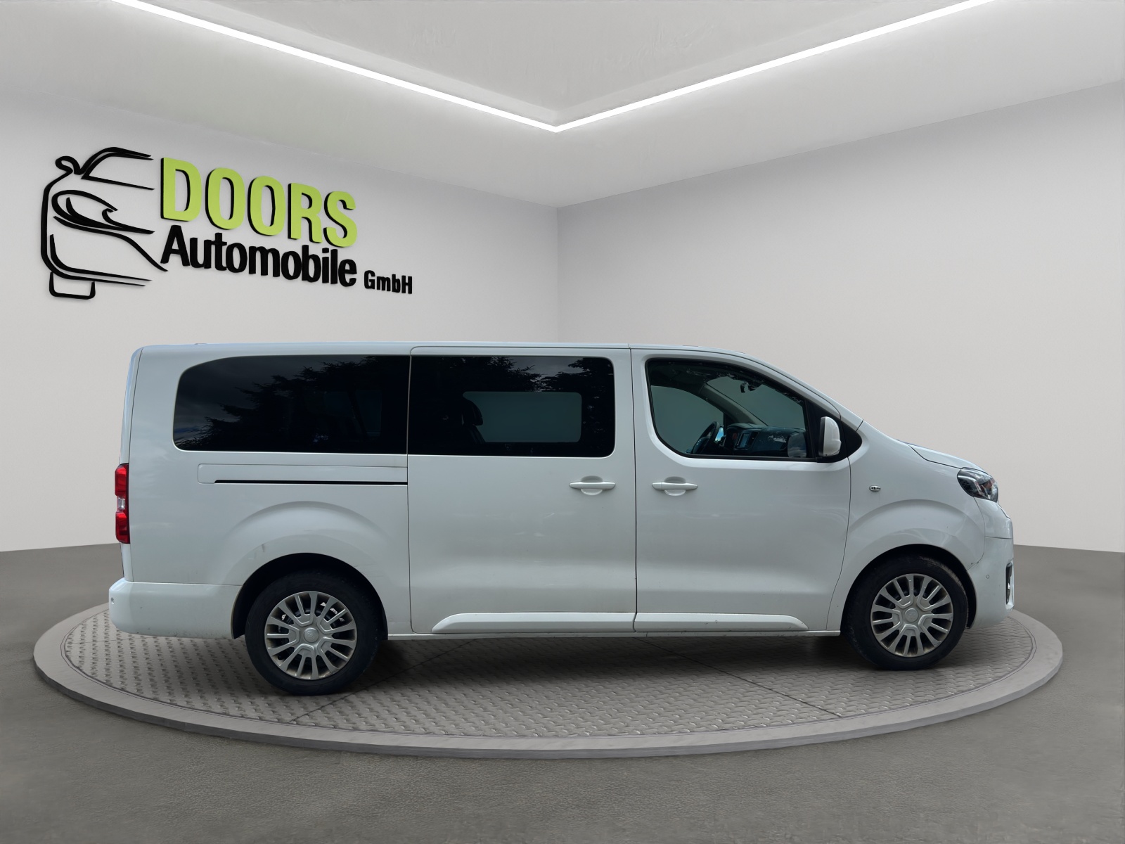 TOYOTA Proace Verso 2.0 D-4D Long Automatic-image-7