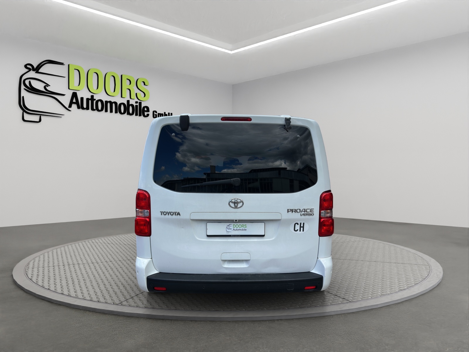 TOYOTA Proace Verso 2.0 D-4D Long Automatic-image-4