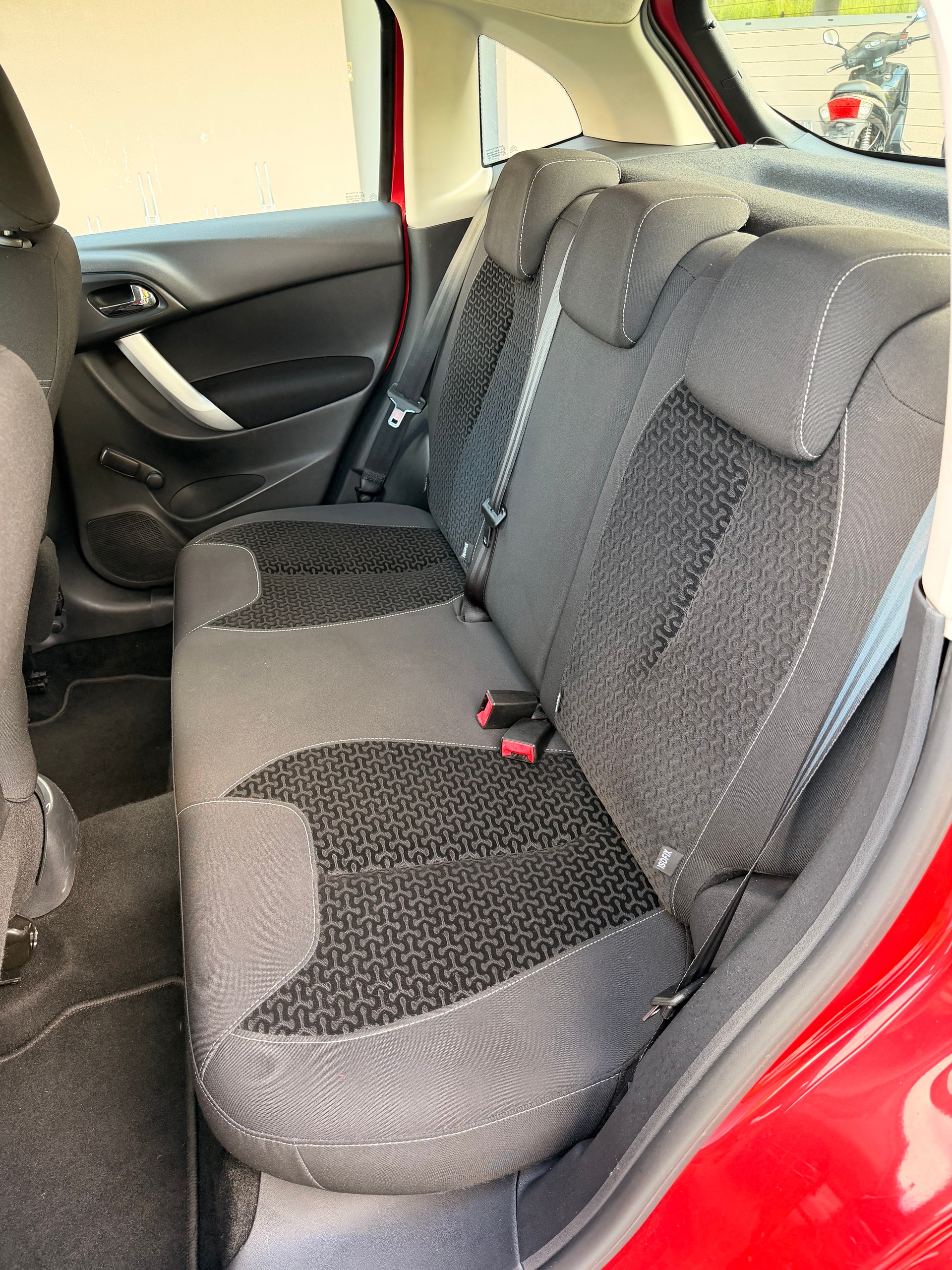 CITROEN C3 1.4i Chic-image-15