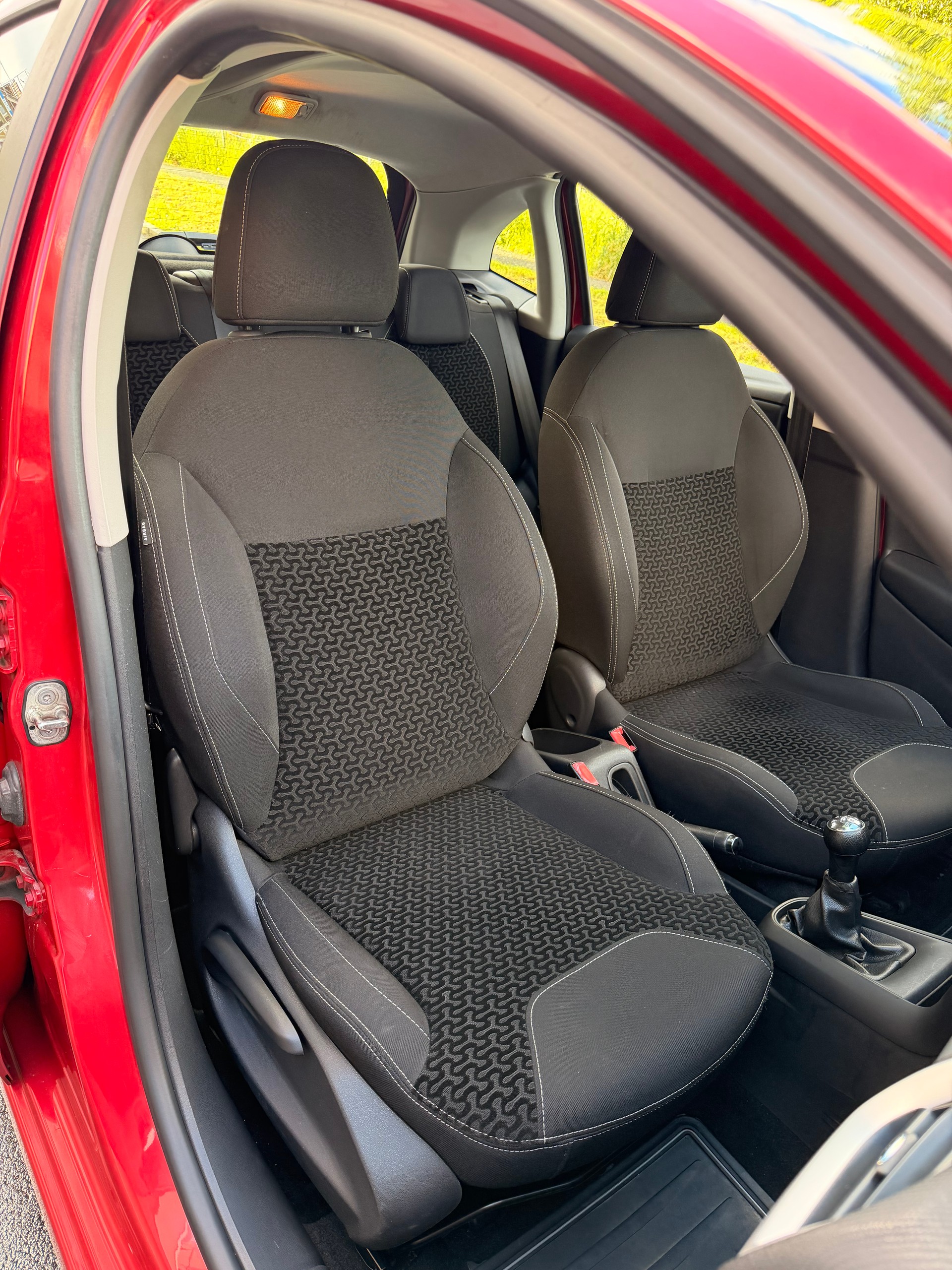 CITROEN C3 1.4i Chic-image-14