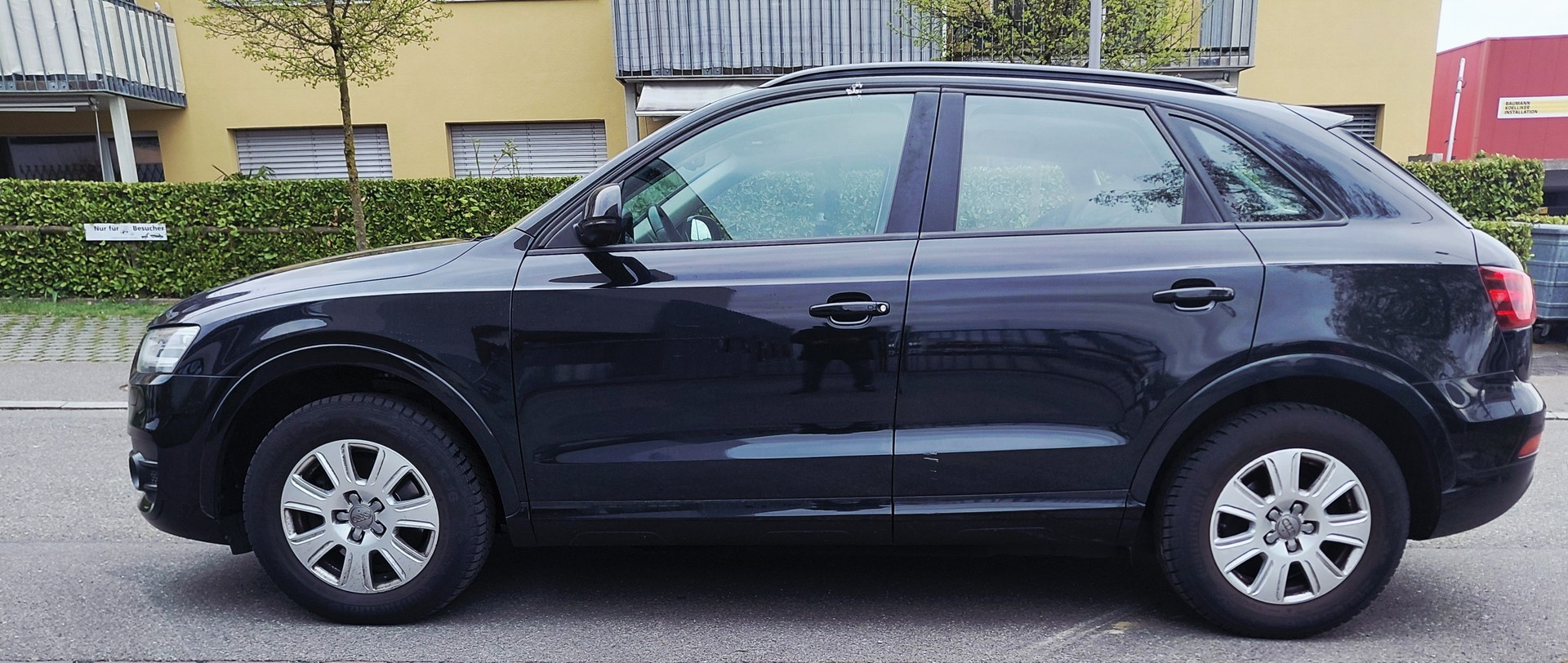 AUDI Q3 2.0 TFSI quattro S-tronic-image-4