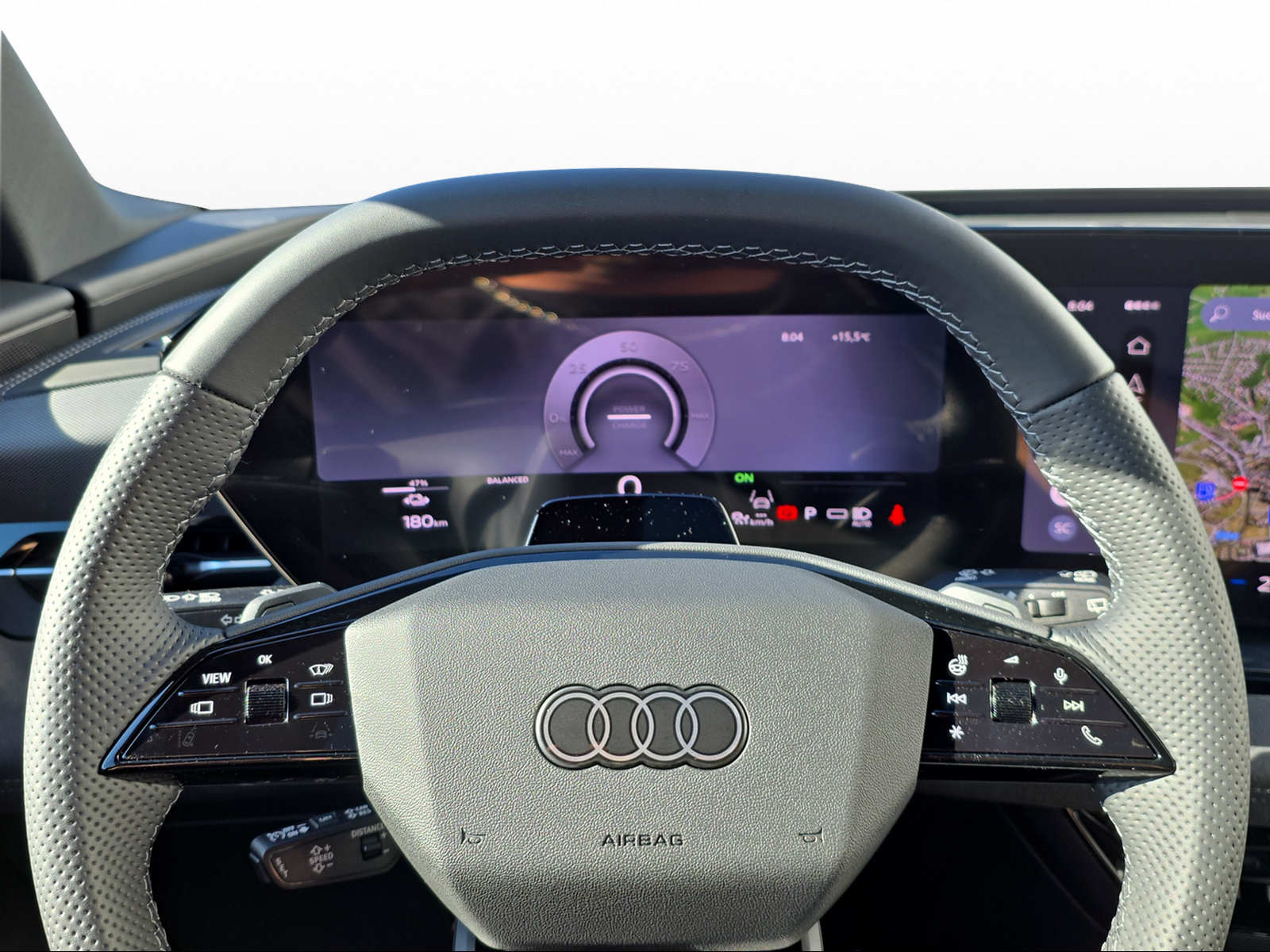 AUDI Q6 e-tron quattro-image-4