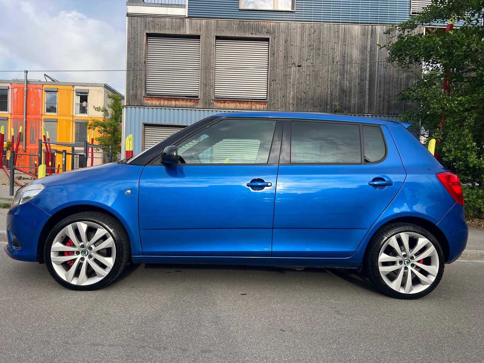 SKODA Fabia 1.4 TSI RS DSG-image-3