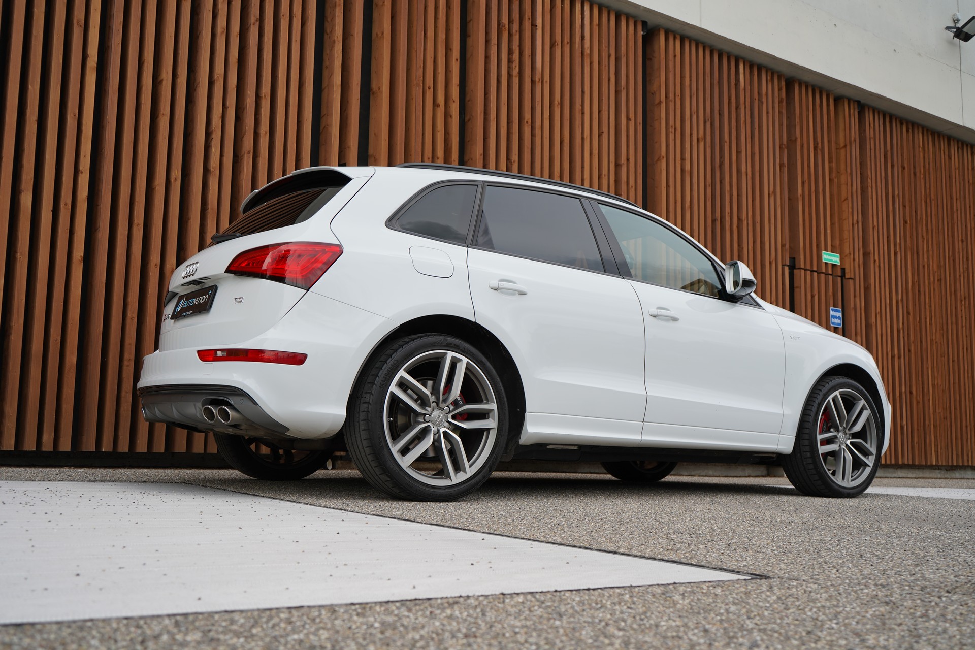 AUDI SQ5 3.0 TDI QUATTRO TIPTRONIC BLACK l 313 PS-image-9