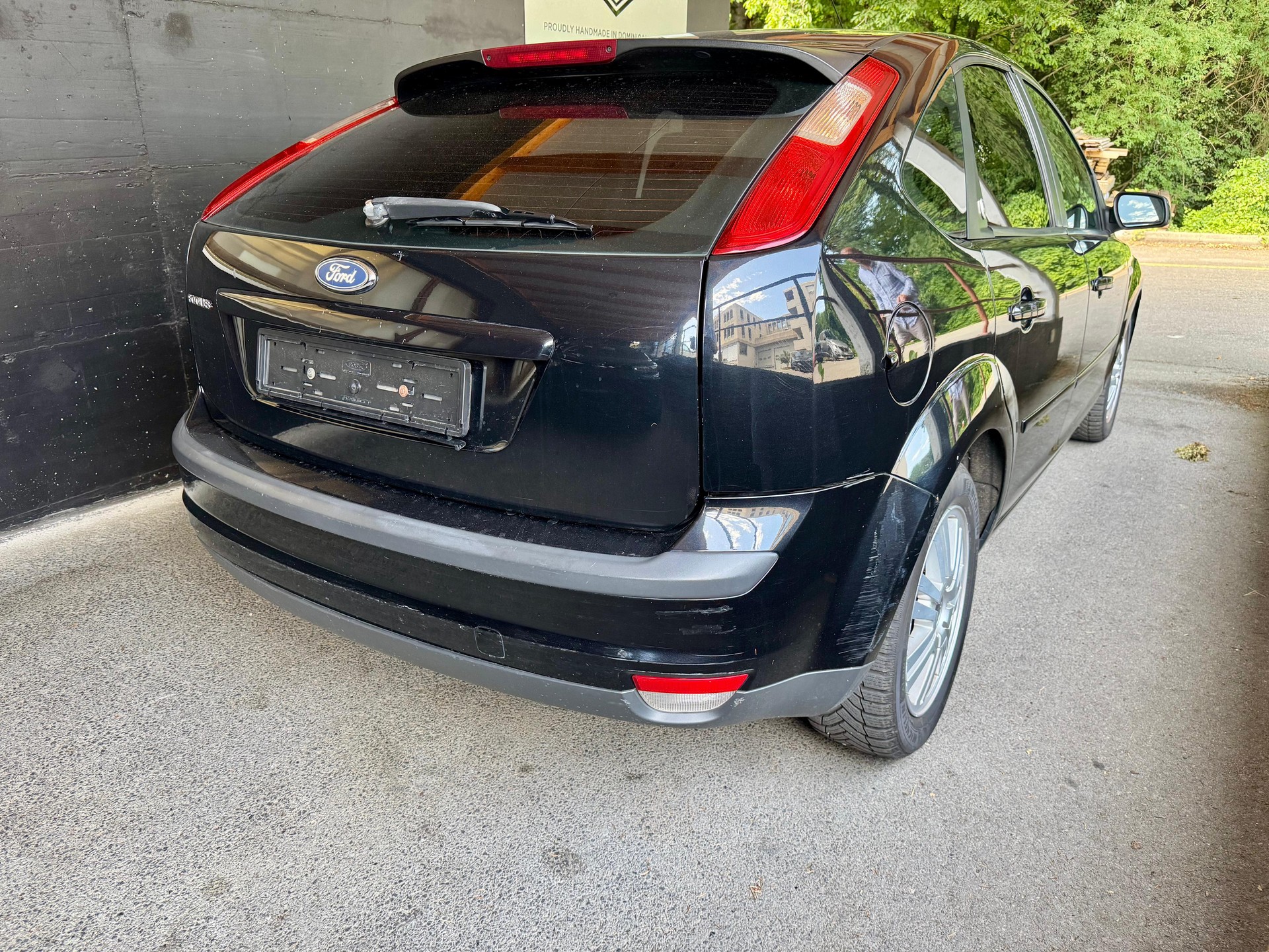 FORD Focus 2.0i Ghia-image-4