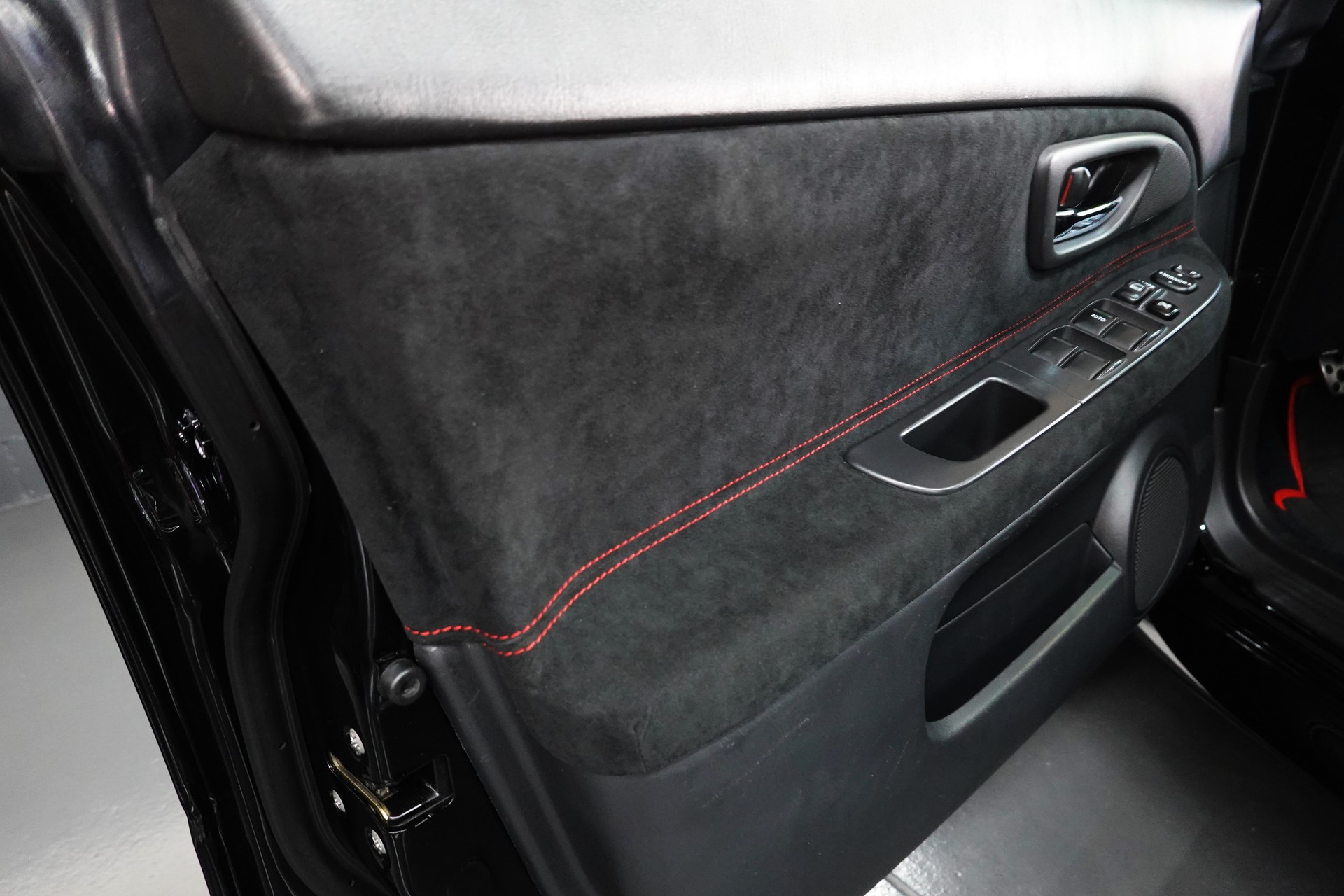 SUBARU IMPREZA 2.0 TURBO 4WD WRX STI BLACK CH-FZ 05 400PS-image-41