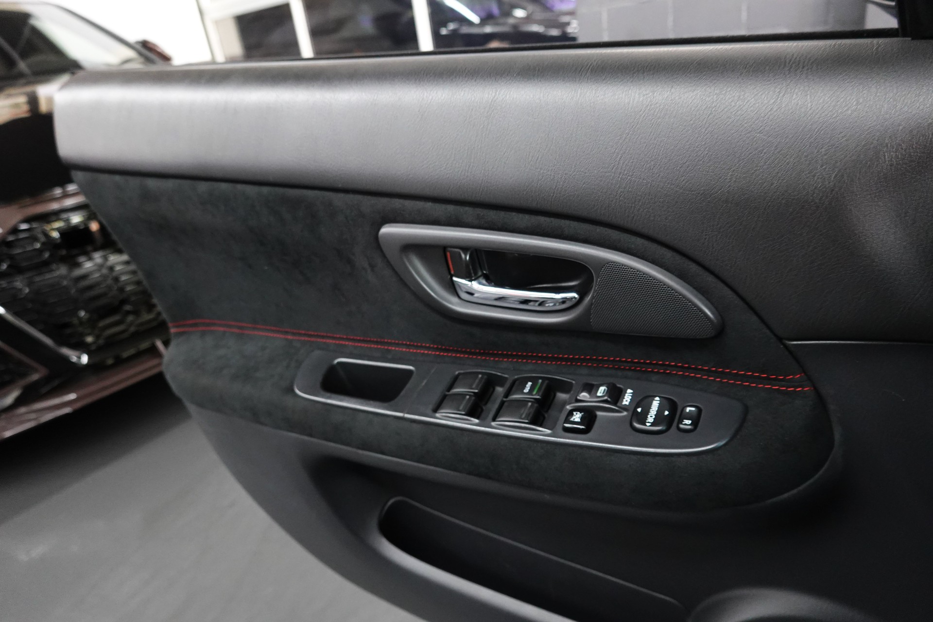 SUBARU IMPREZA 2.0 TURBO 4WD WRX STI BLACK CH-FZ 05 400PS-image-35