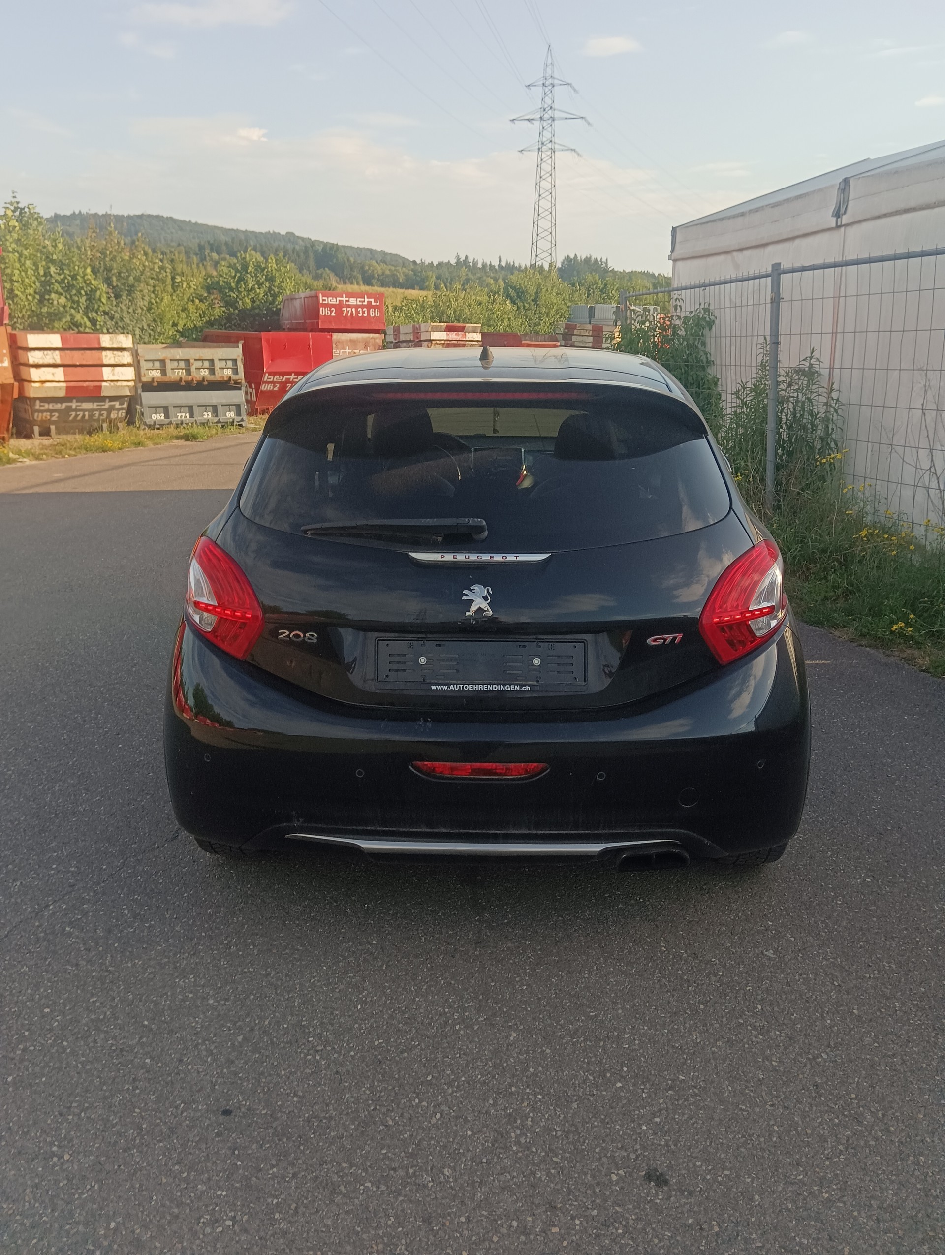 PEUGEOT 208 1.6 Turbo GTi-image-1