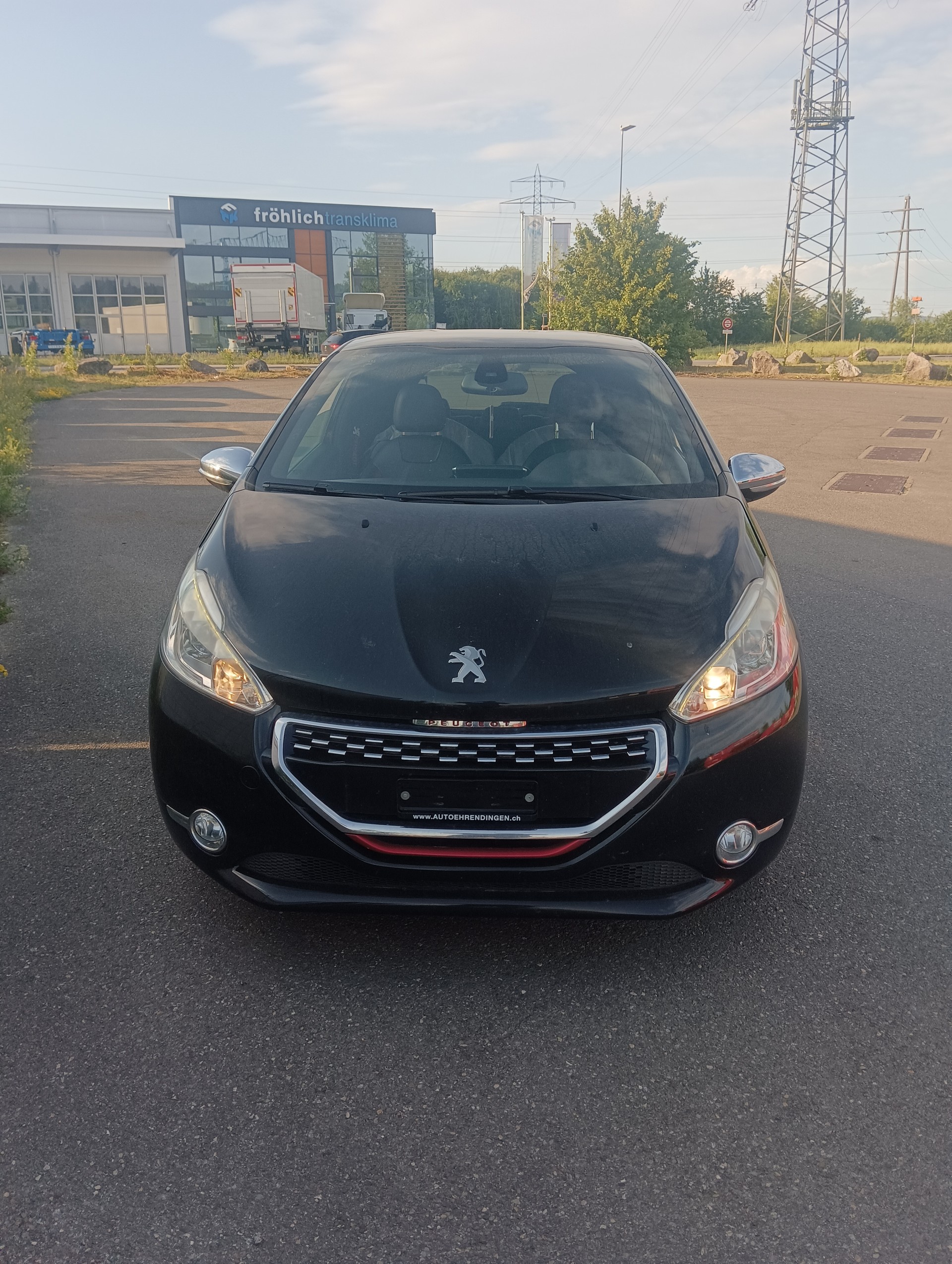 PEUGEOT 208 1.6 Turbo GTi-image-0