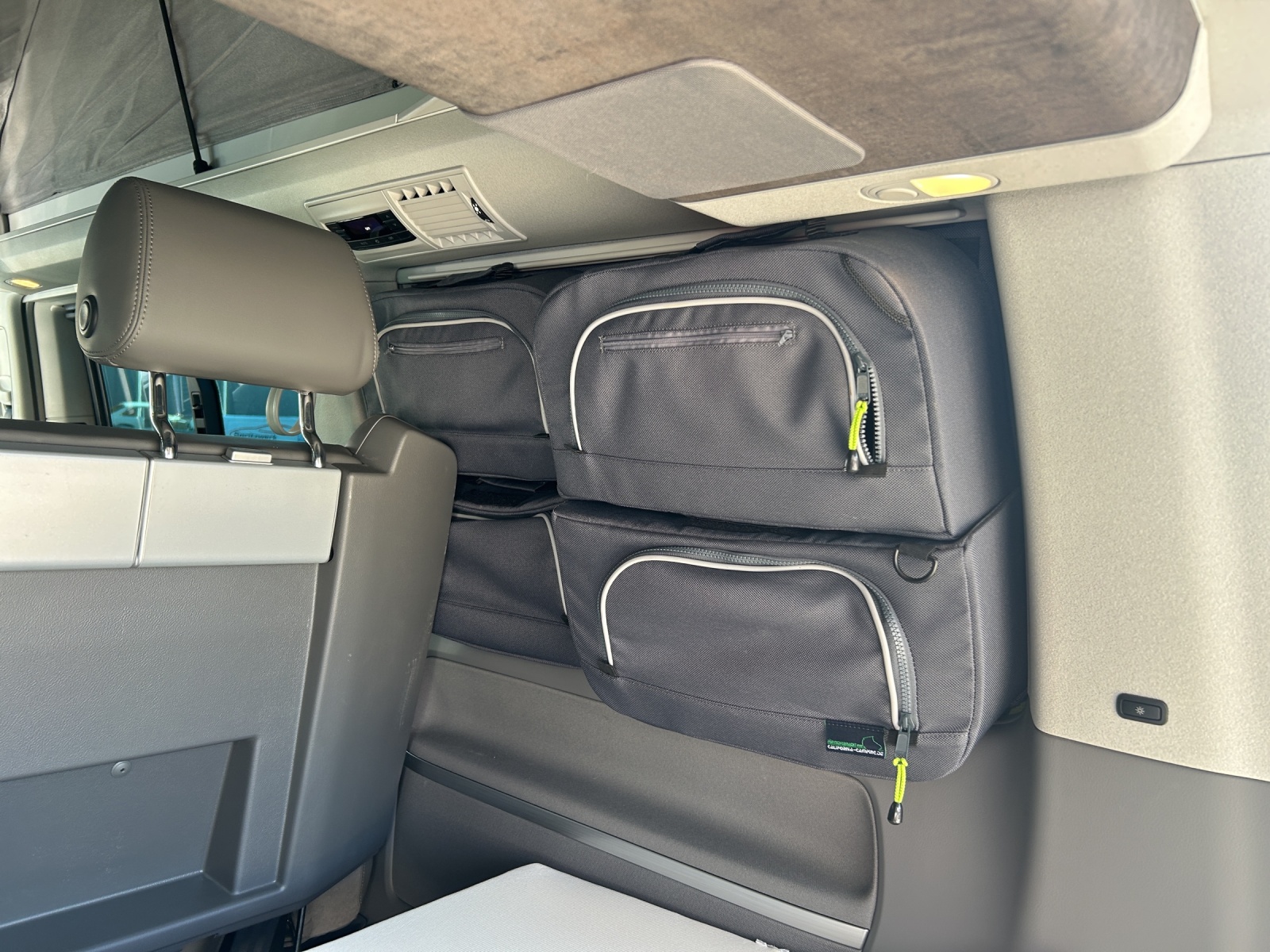 VW T6.1 California 2.0 Bi-TDI Ocean Liberty 4Motion DSG-image-19